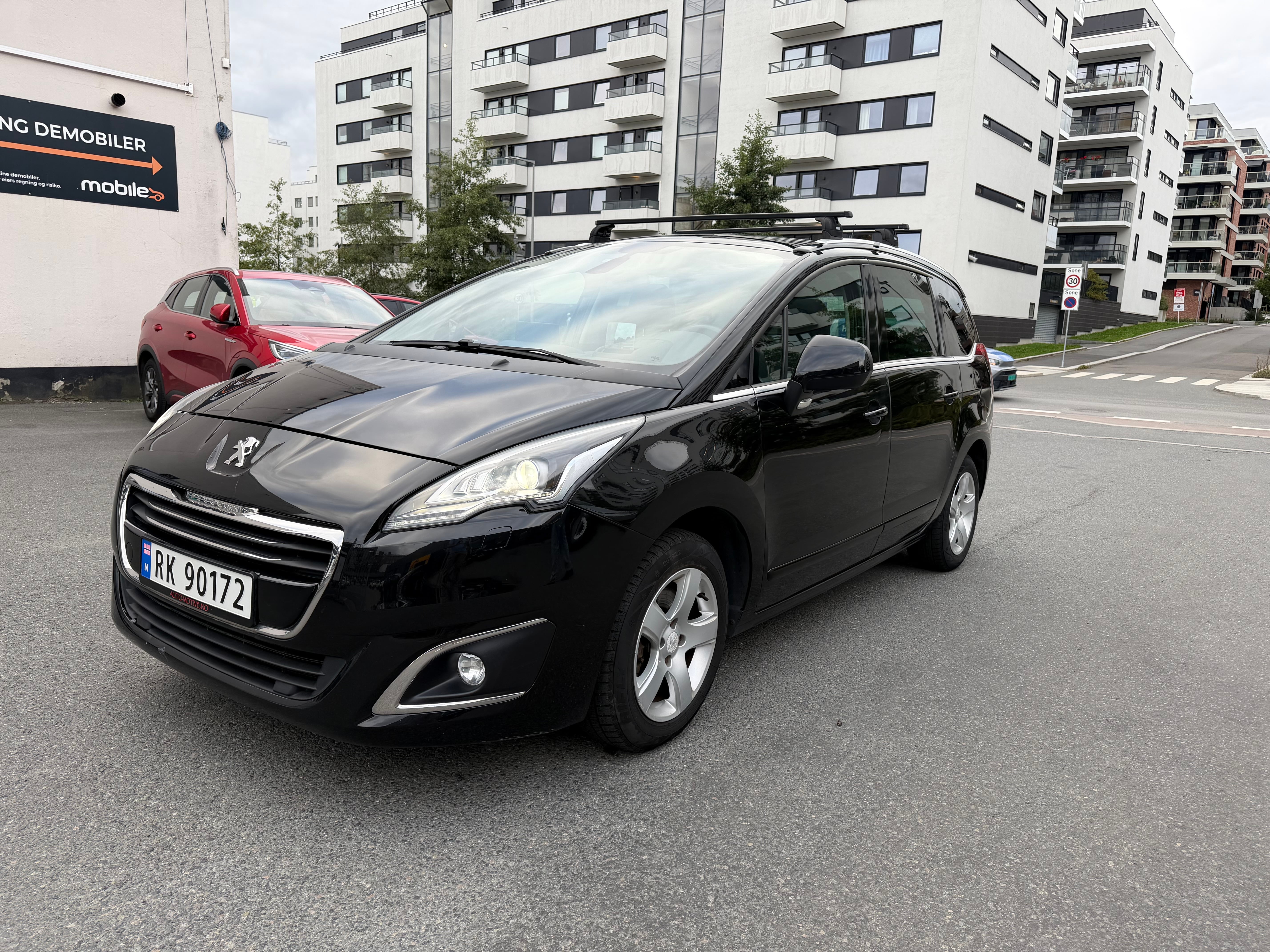 Peugeot 5008, 2015, Diesel, automatic, 7 seats
