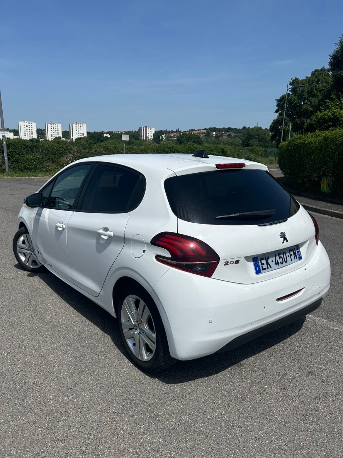 Peugeot 208 avec GPS