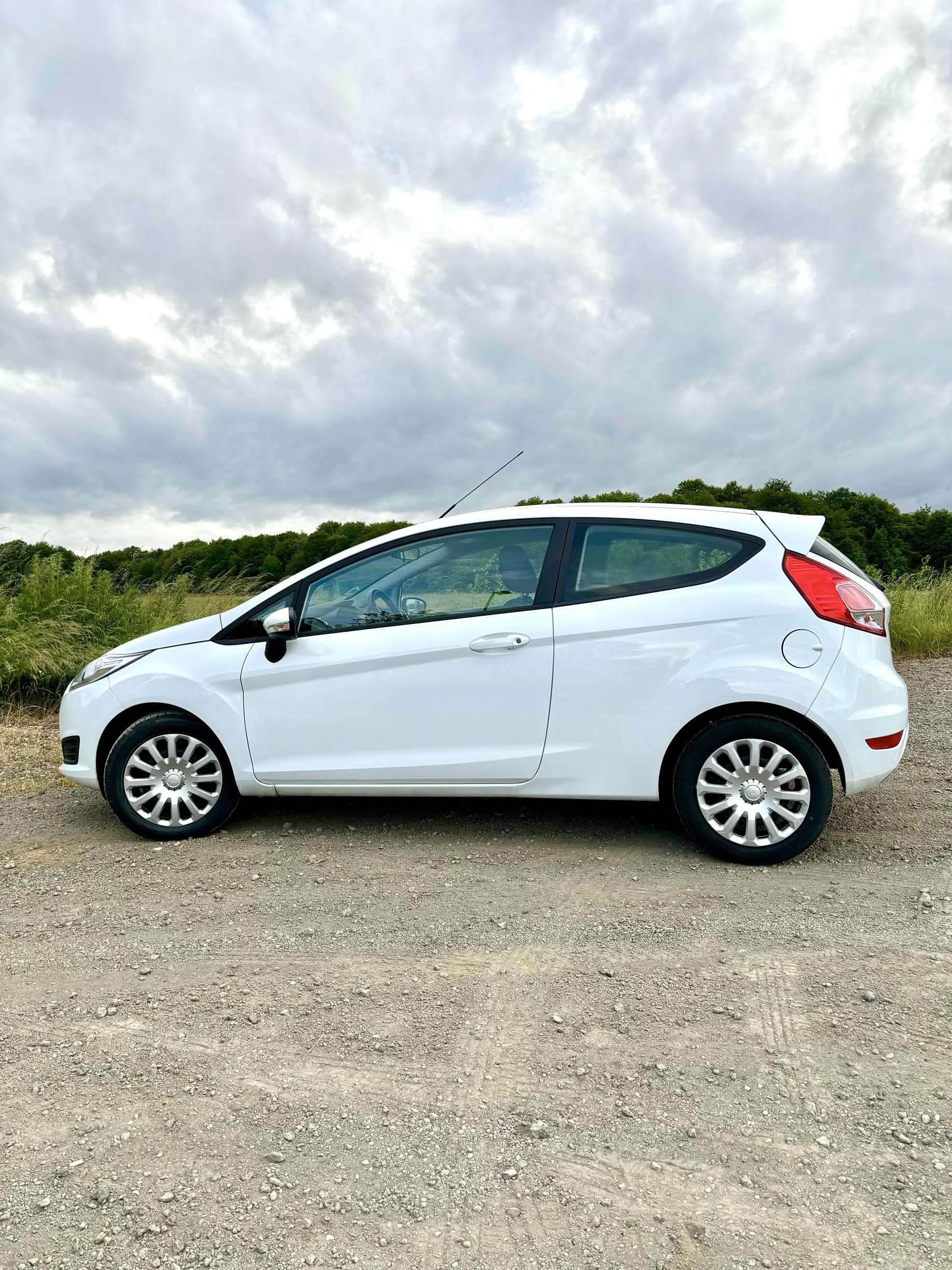Ford Fiesta avec Climatisation