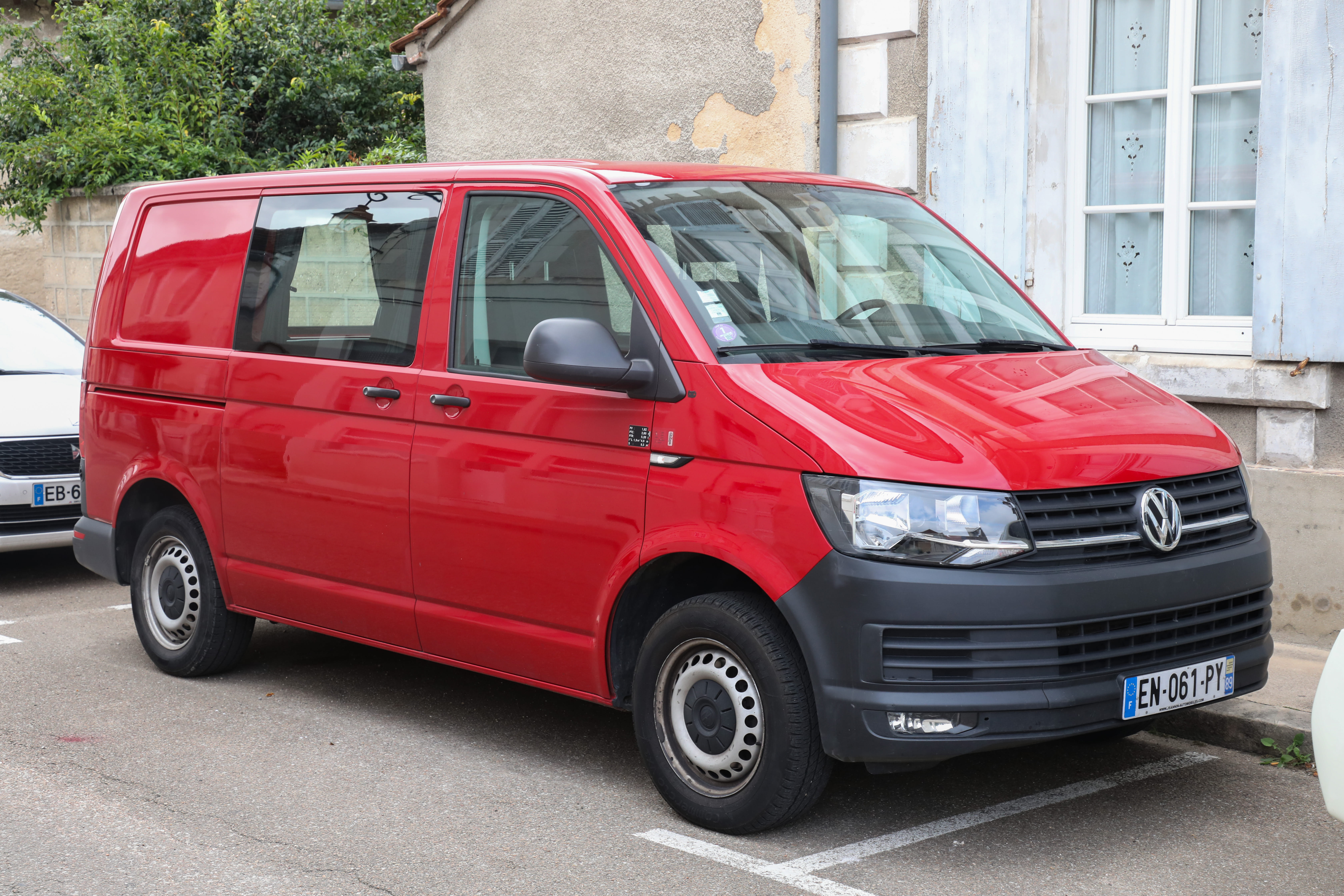 Volkswagen Transporter, 2017, Essence 98