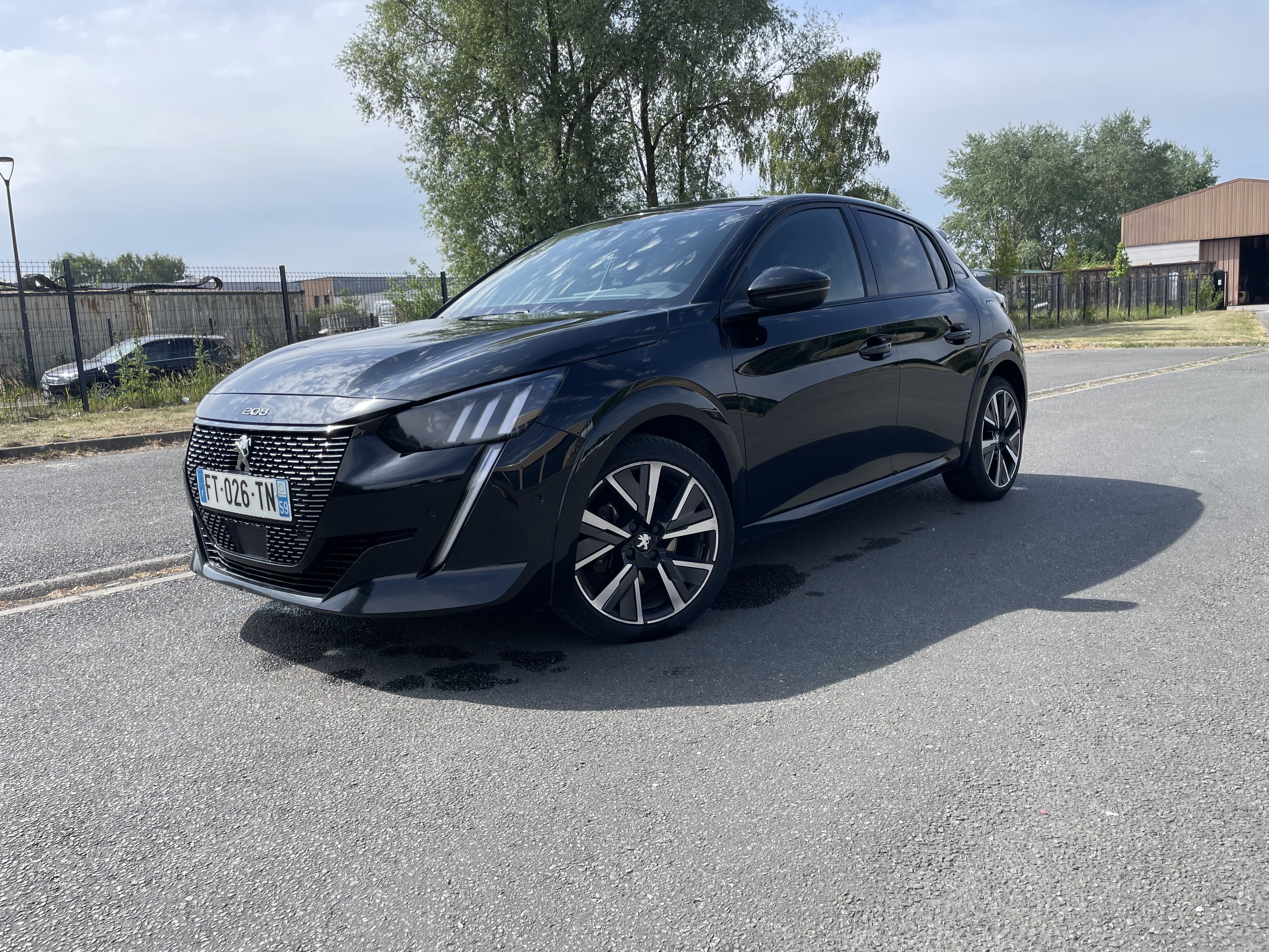 Peugeot 208 GT Line 100ch EAT8, 2020, Essence 95, automatique