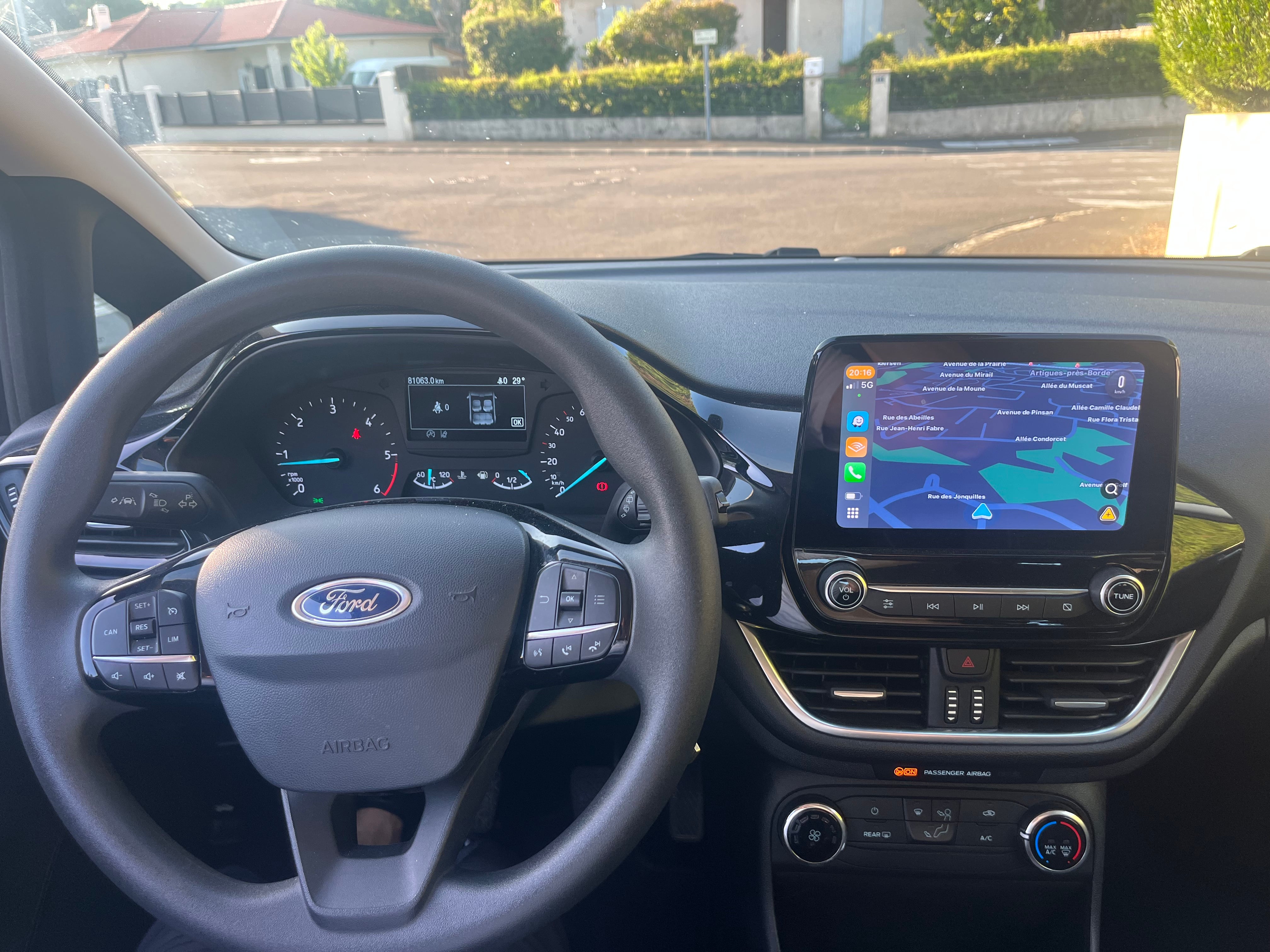 Ford Fiesta 2 Places Diesel Car Play avec Audio Bluetooth