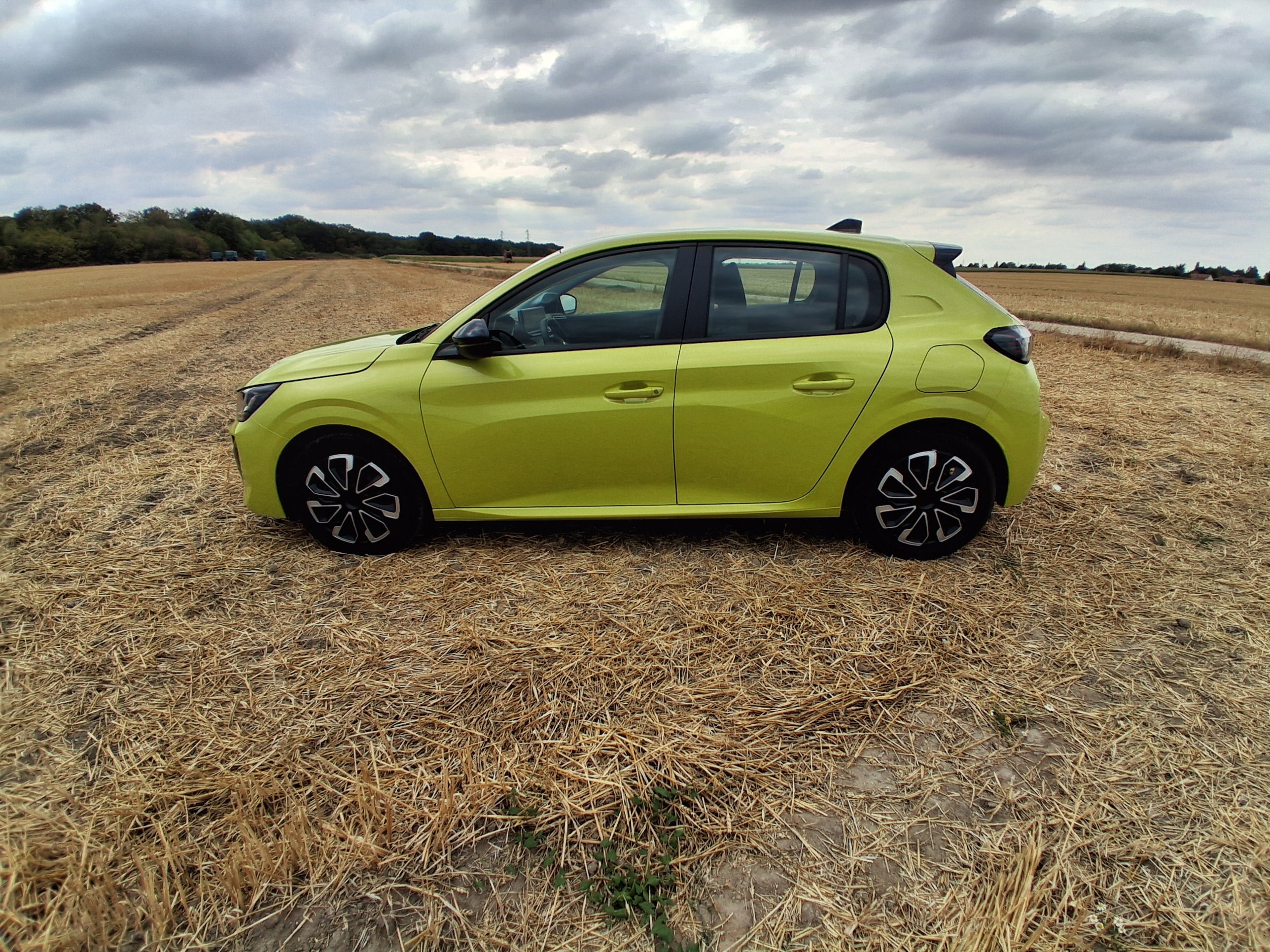 Peugeot 208 avec GPS