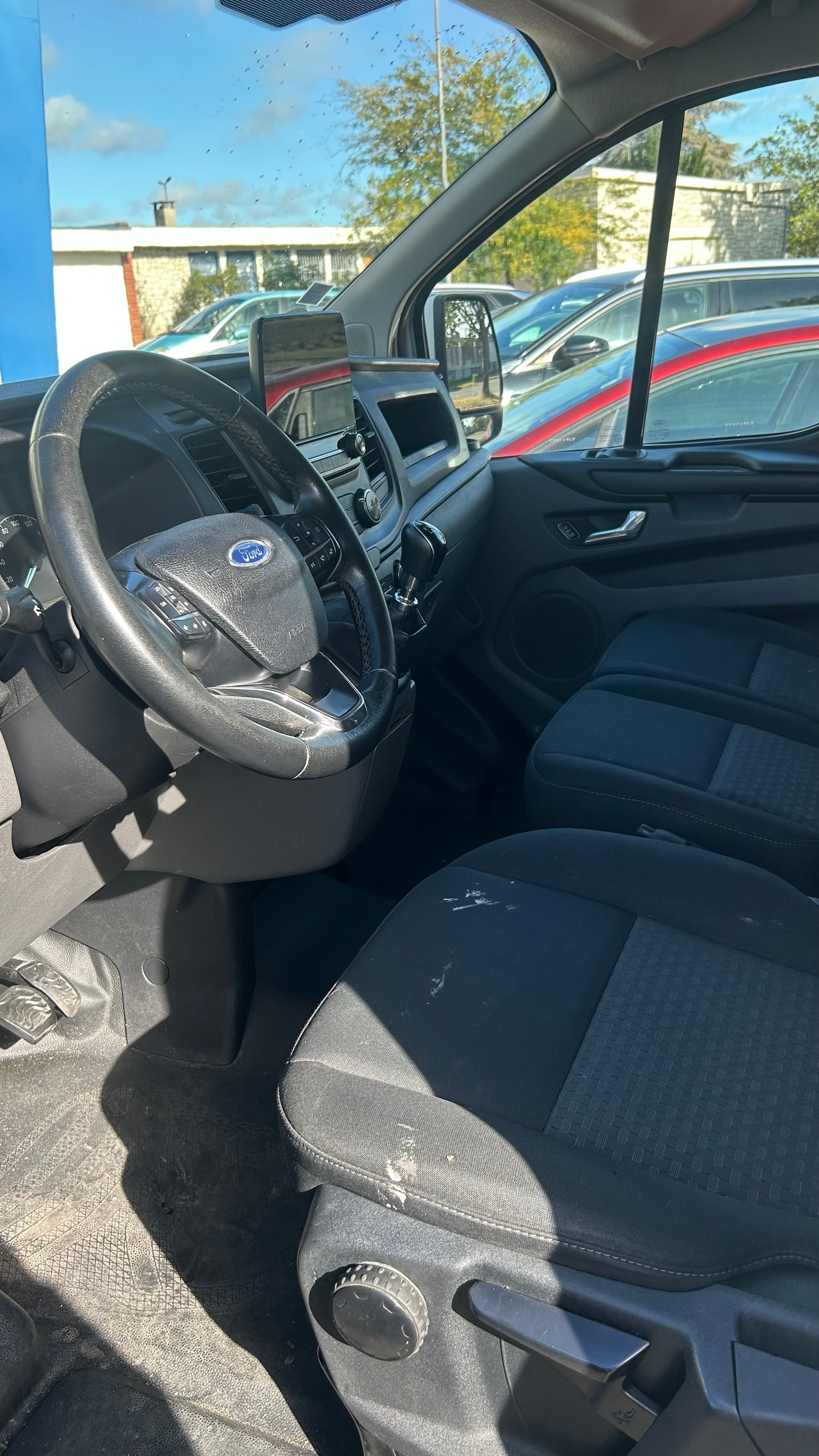 Ford Transit Custom Fourgon avec GPS