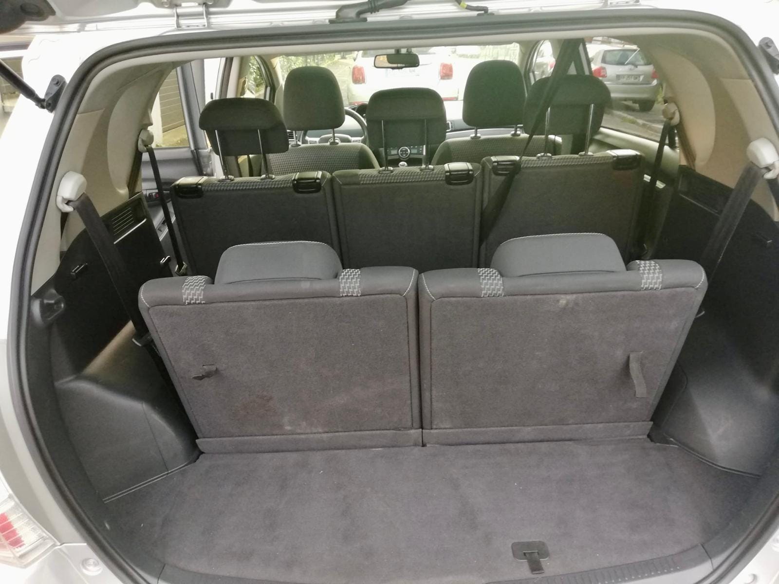 Toyota Verso 7 Places Skyview