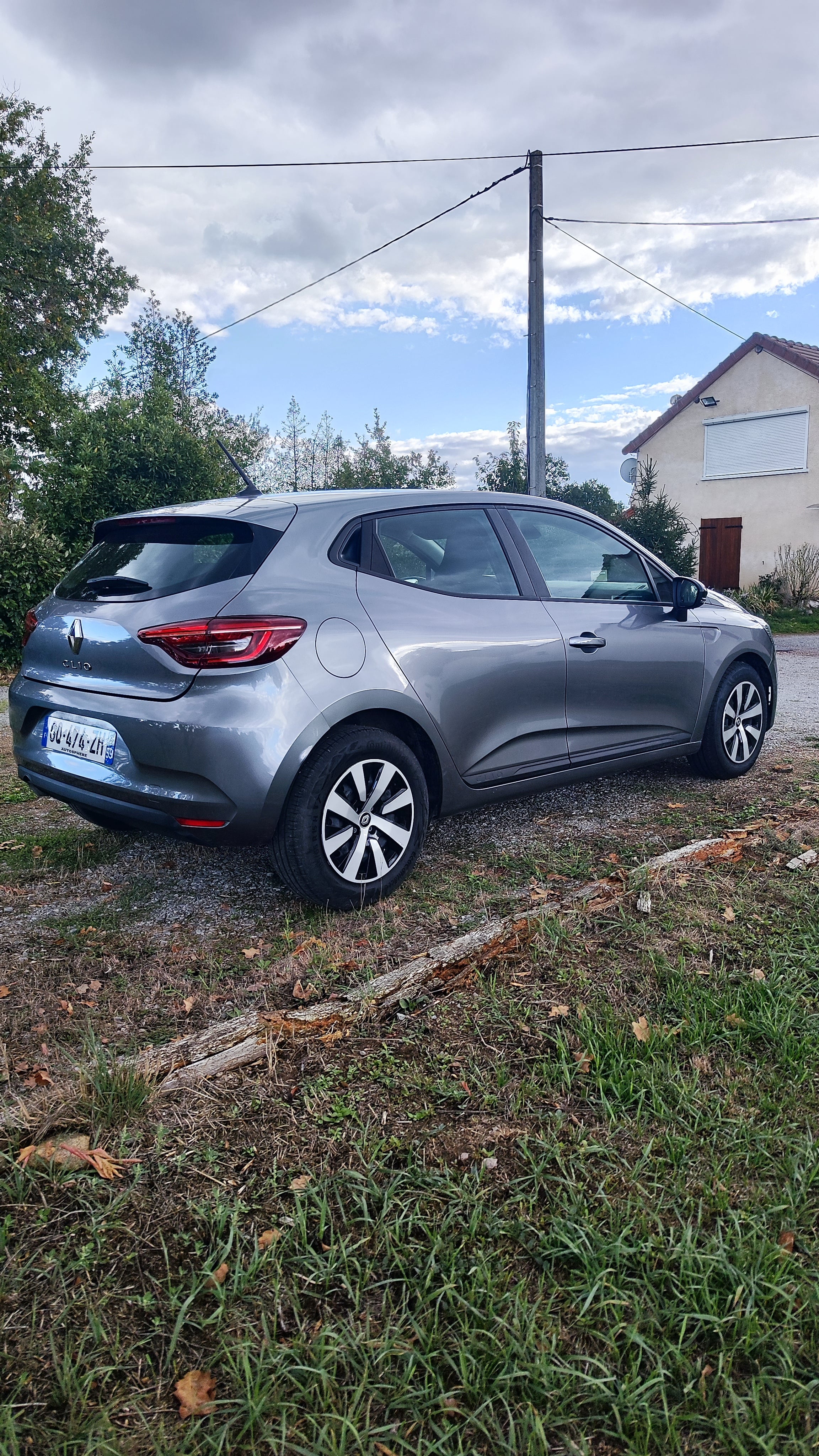 Renault Clio mit Kindersitz