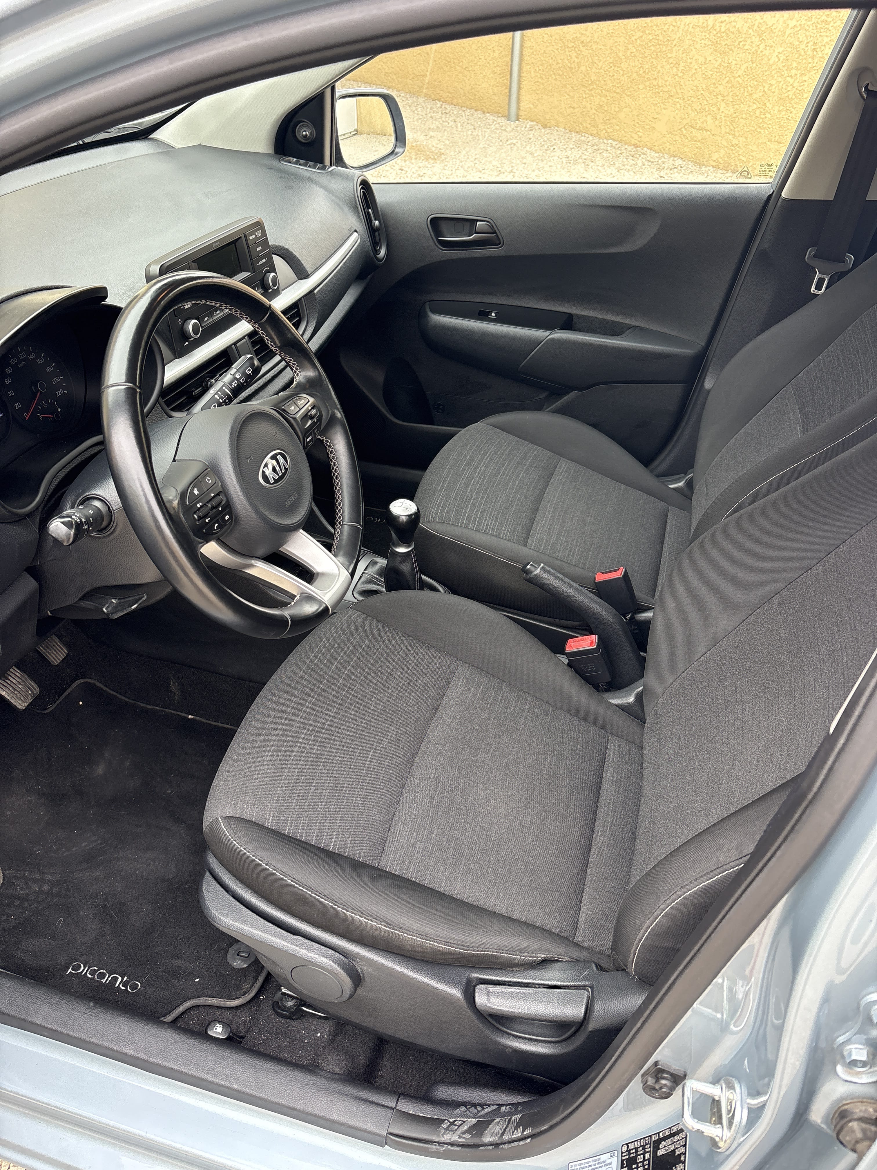 Kia Picanto 1.0 avec Apple CarPlay