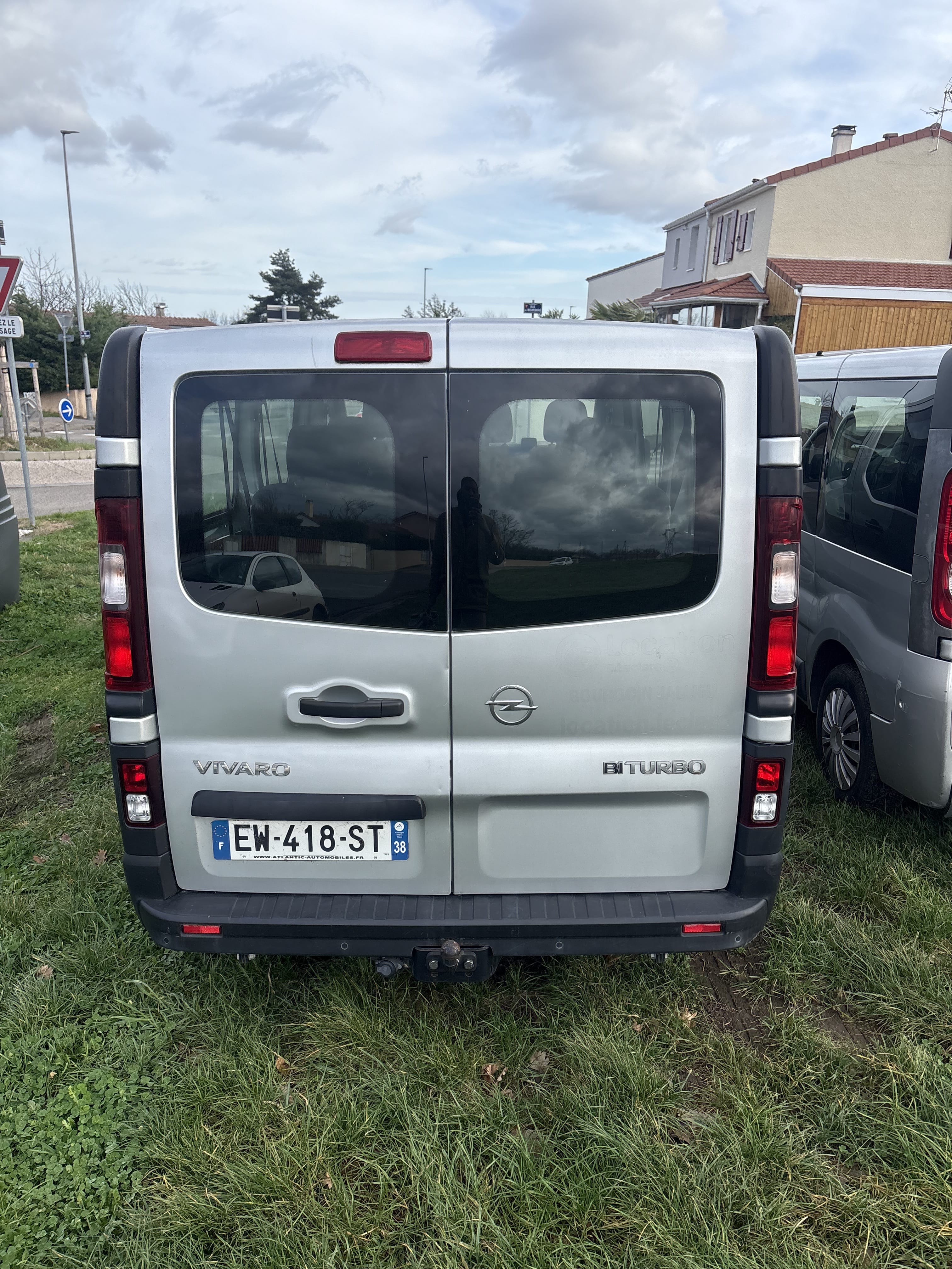 Opel Vivaro avec GPS