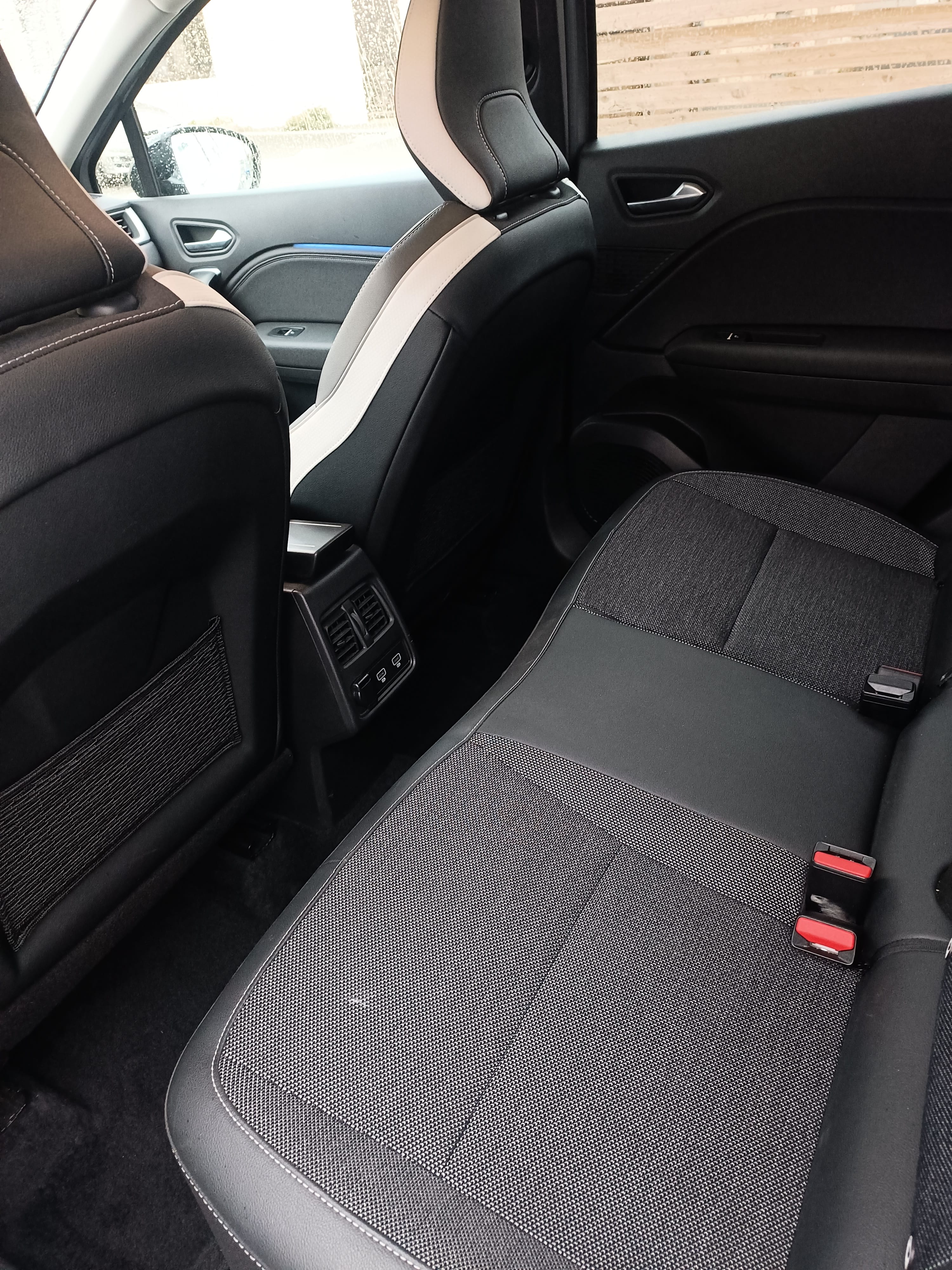 Renault Captur 1.0 TCE 90 Techno Getaround Connect avec Entrée audio / iPod