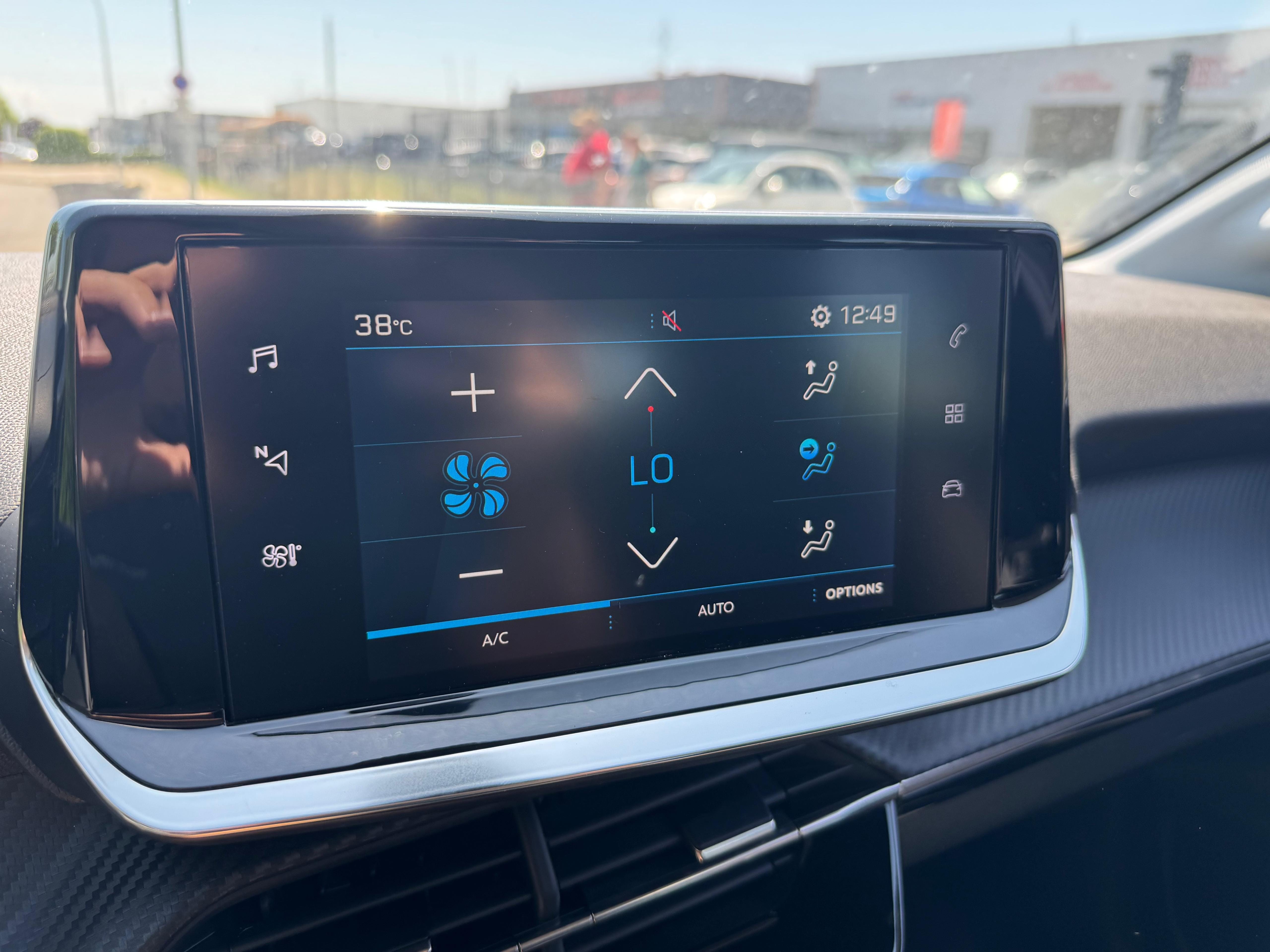 Peugeot 208 avec Android Auto