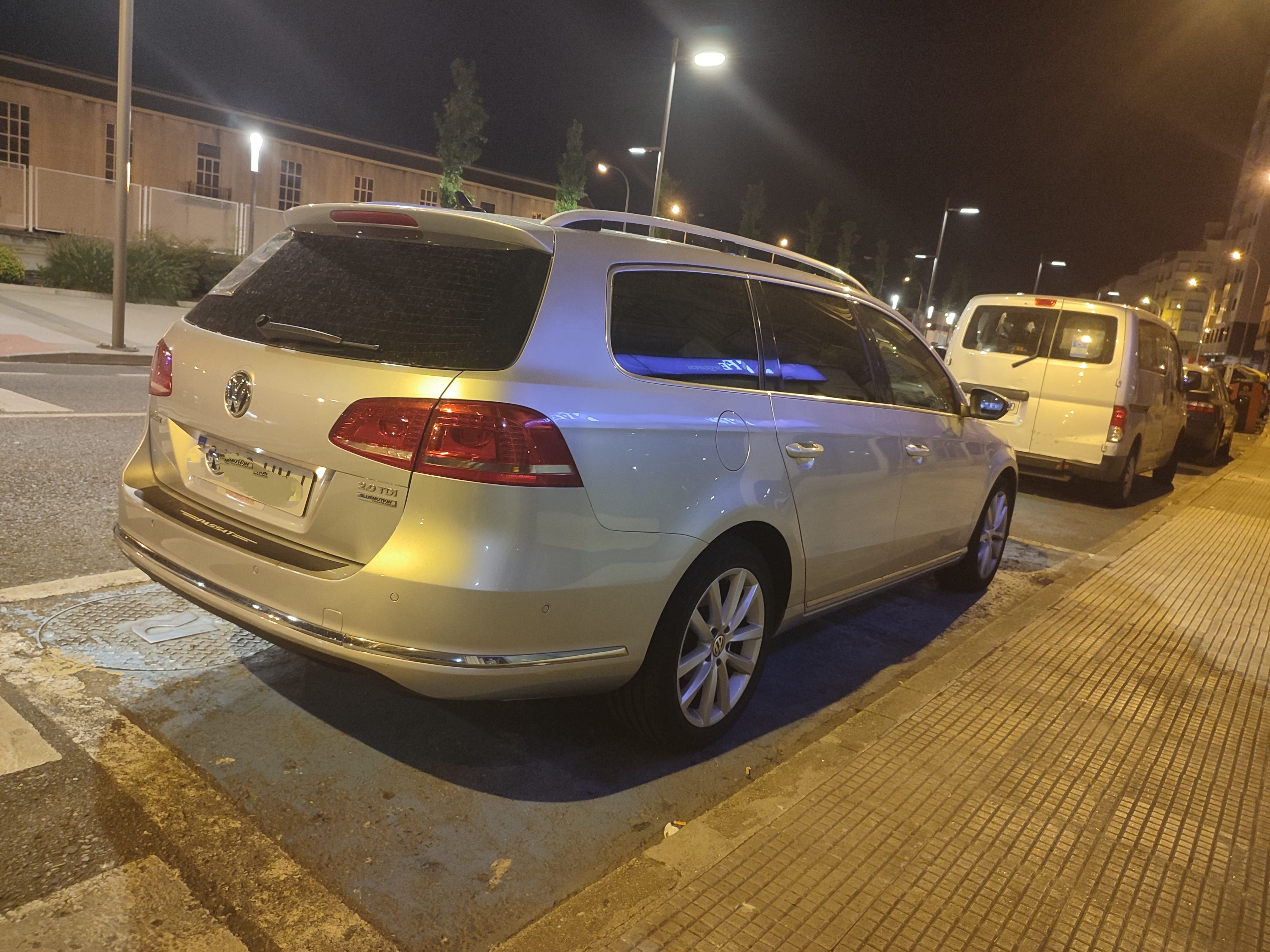 Volkswagen Passat SW con Control de velocidad