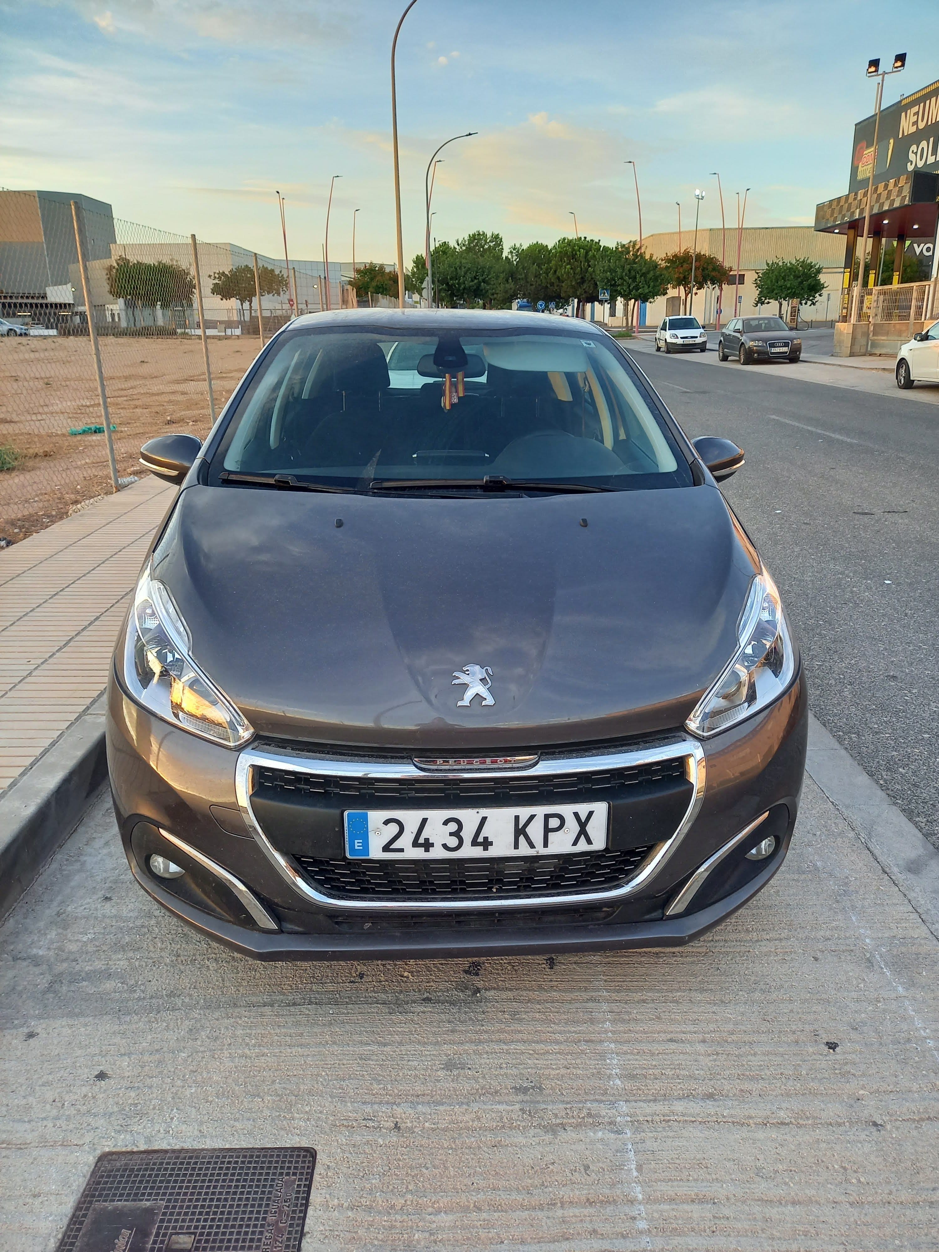 Peugeot 208 con Control de velocidad