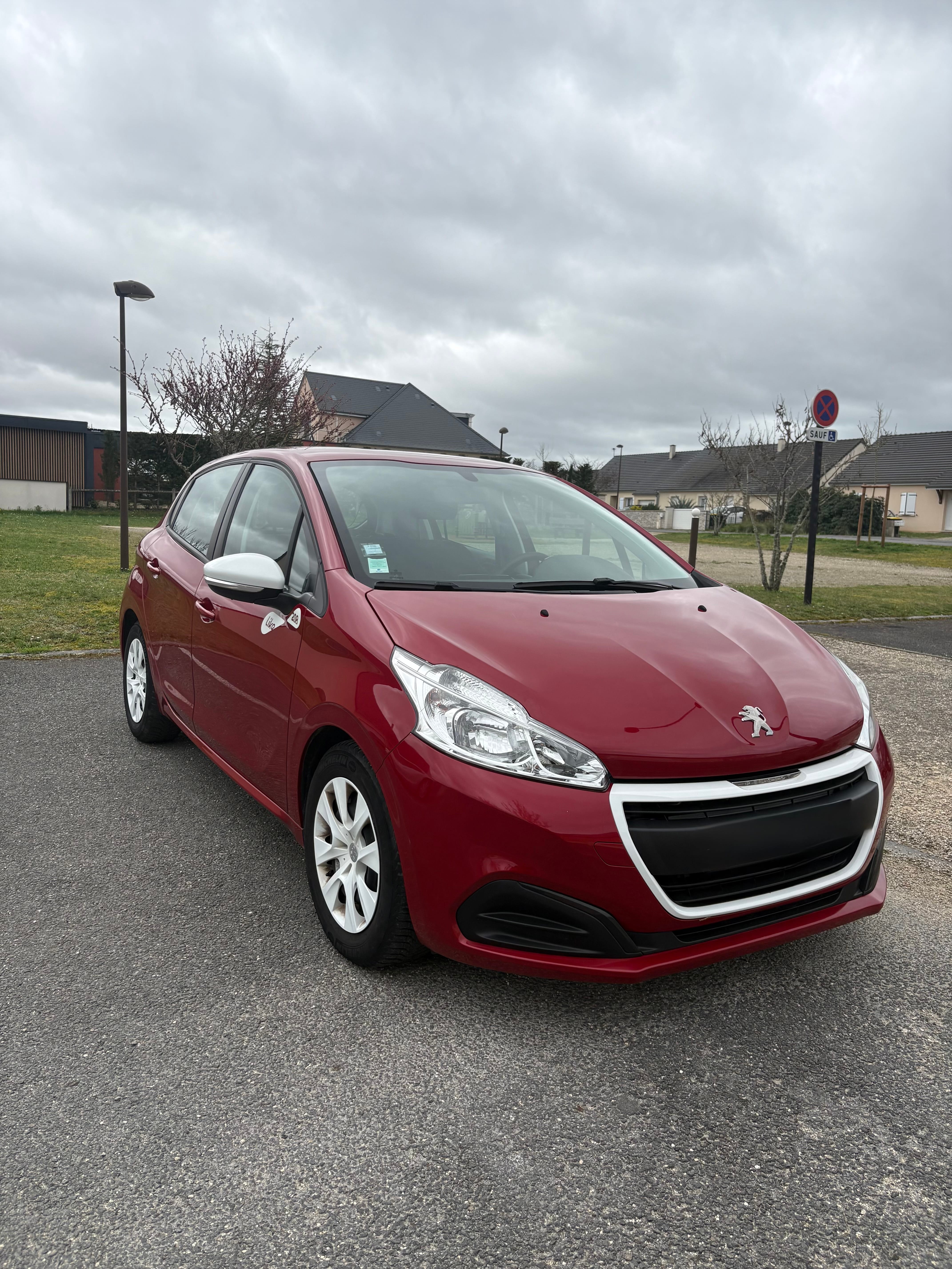 Peugeot 208, 2017, Essence 98