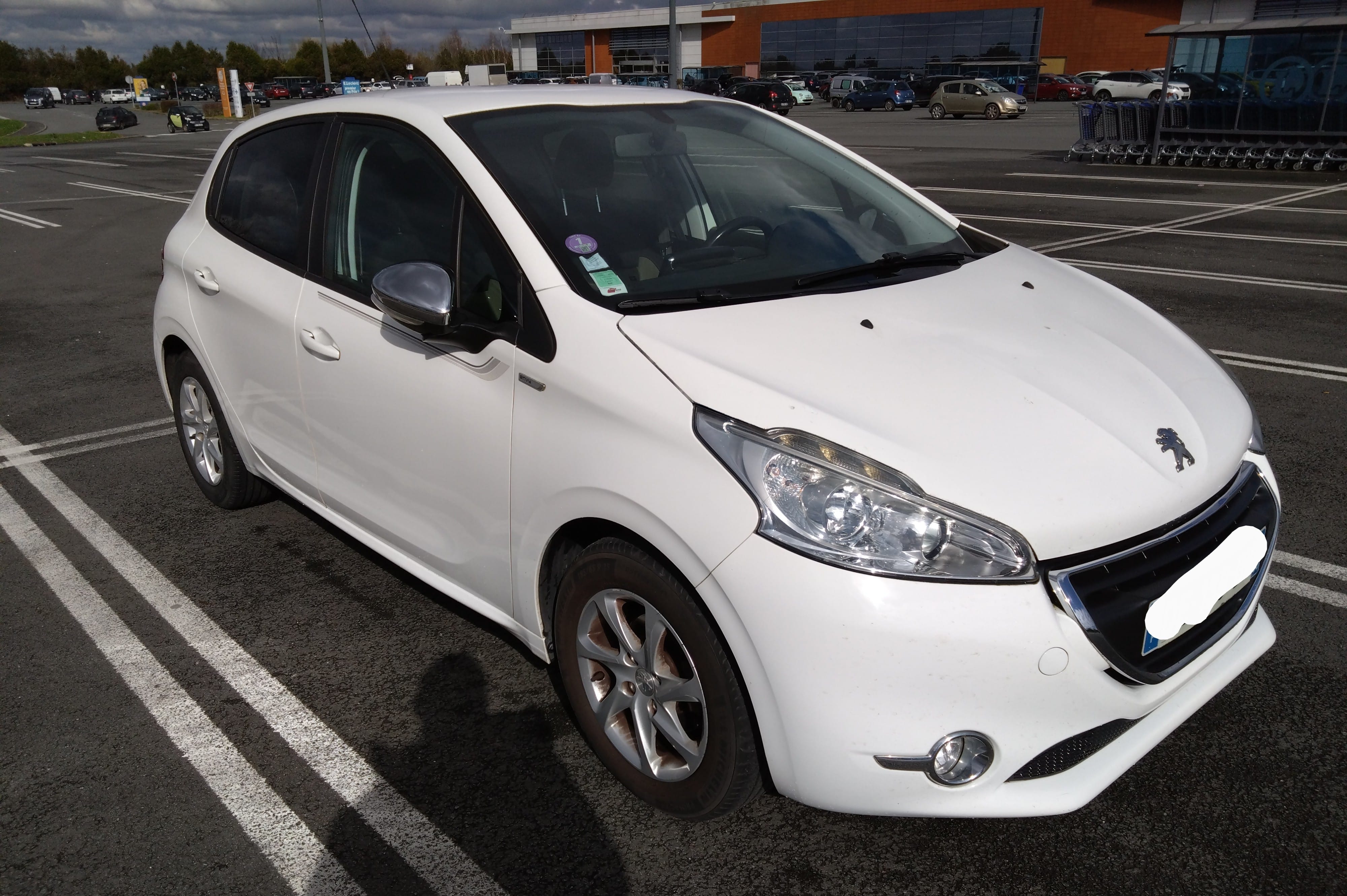 Peugeot 208, 2014, Essence 98