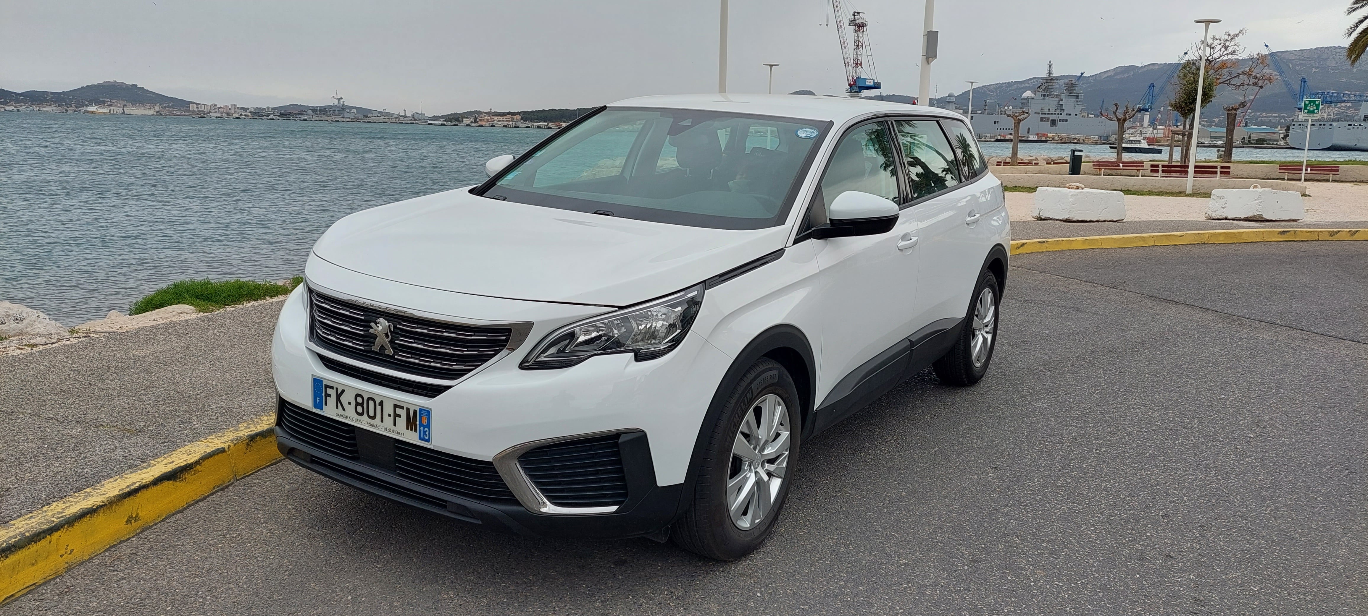 Peugeot 5008 Business, 2019, Essence 98, 7 places