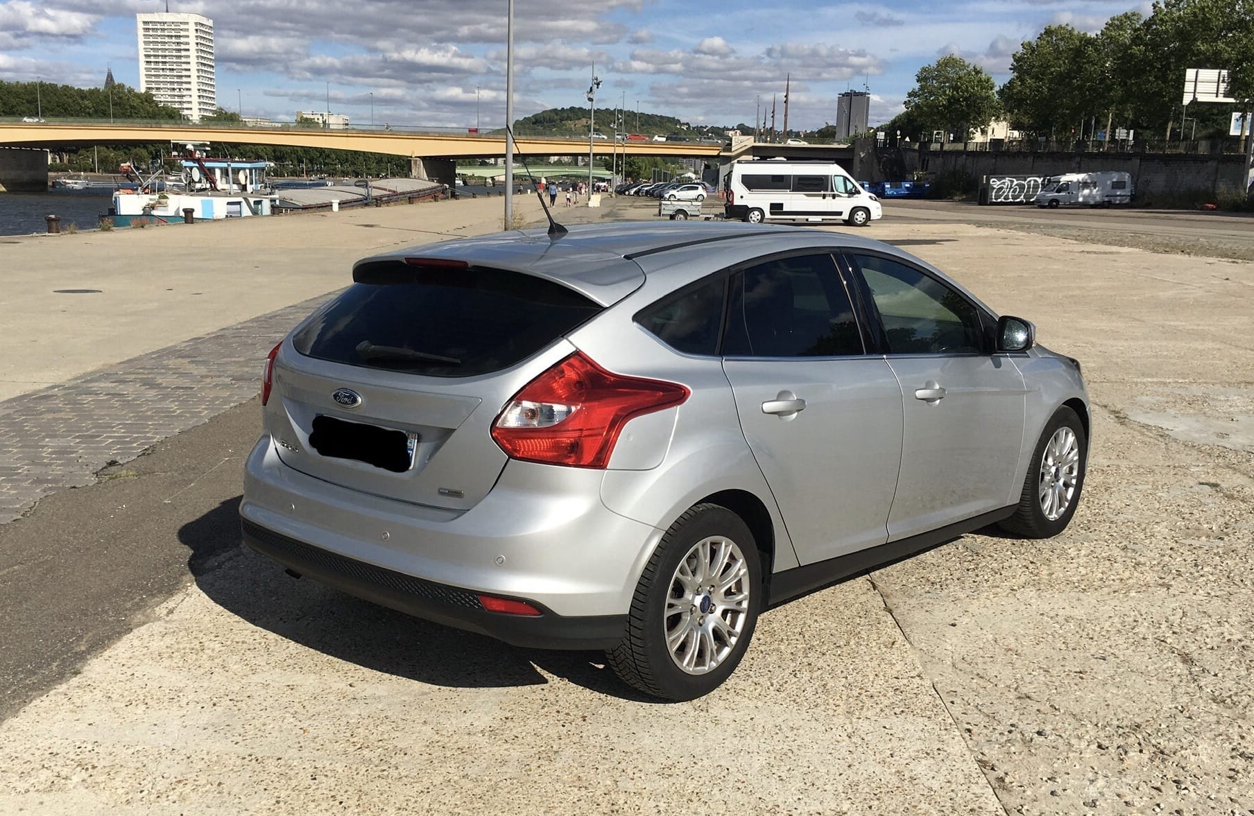Ford Focus Confortable & Economique avec Climatisation