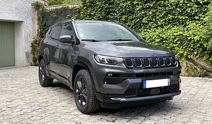 Jeep Compass car