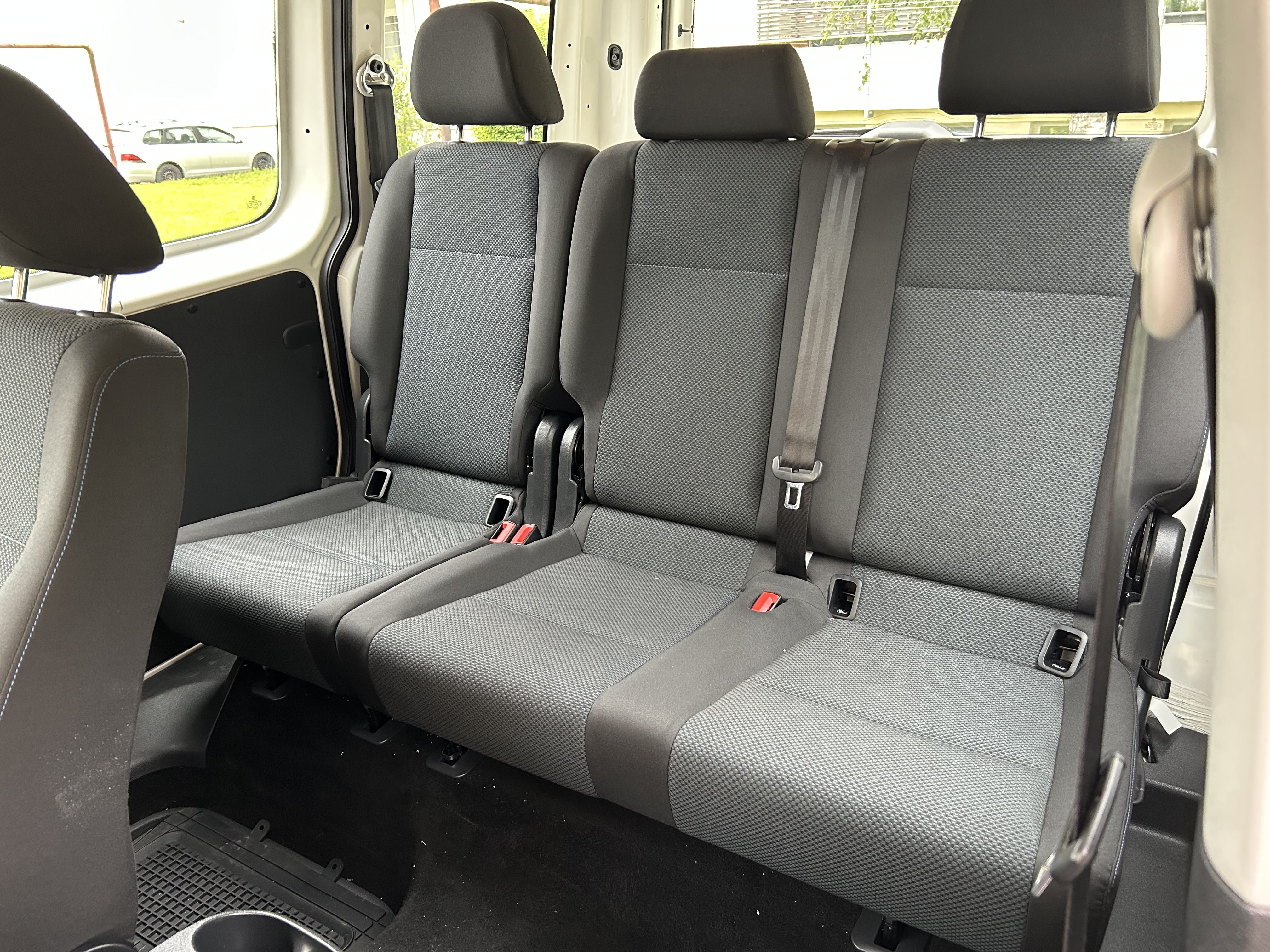 Volkswagen Caddy Kombi PKW / Camper mit Bluetooth-Audio