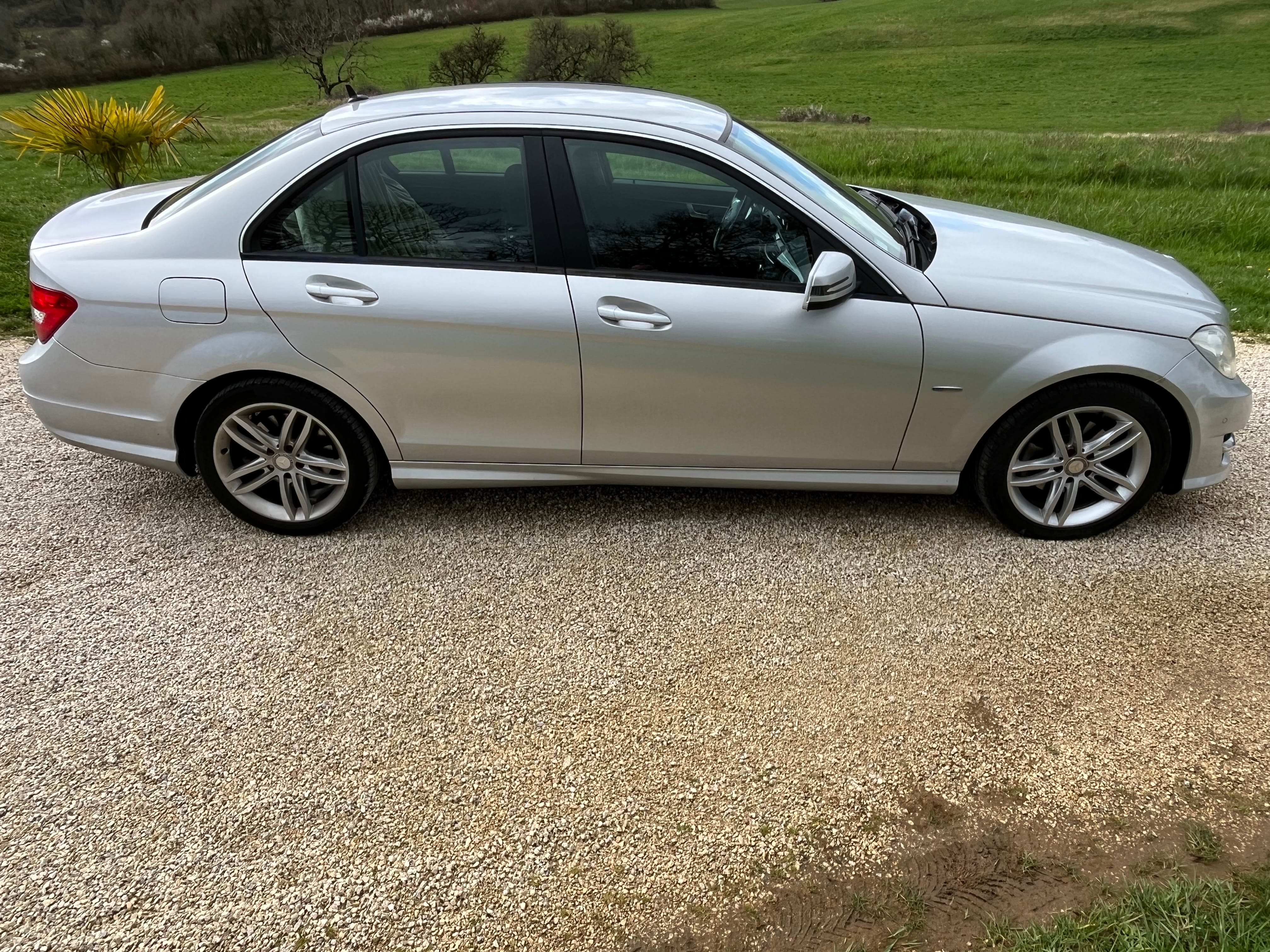 Mercedes-Benz Classe C avec Climatisation