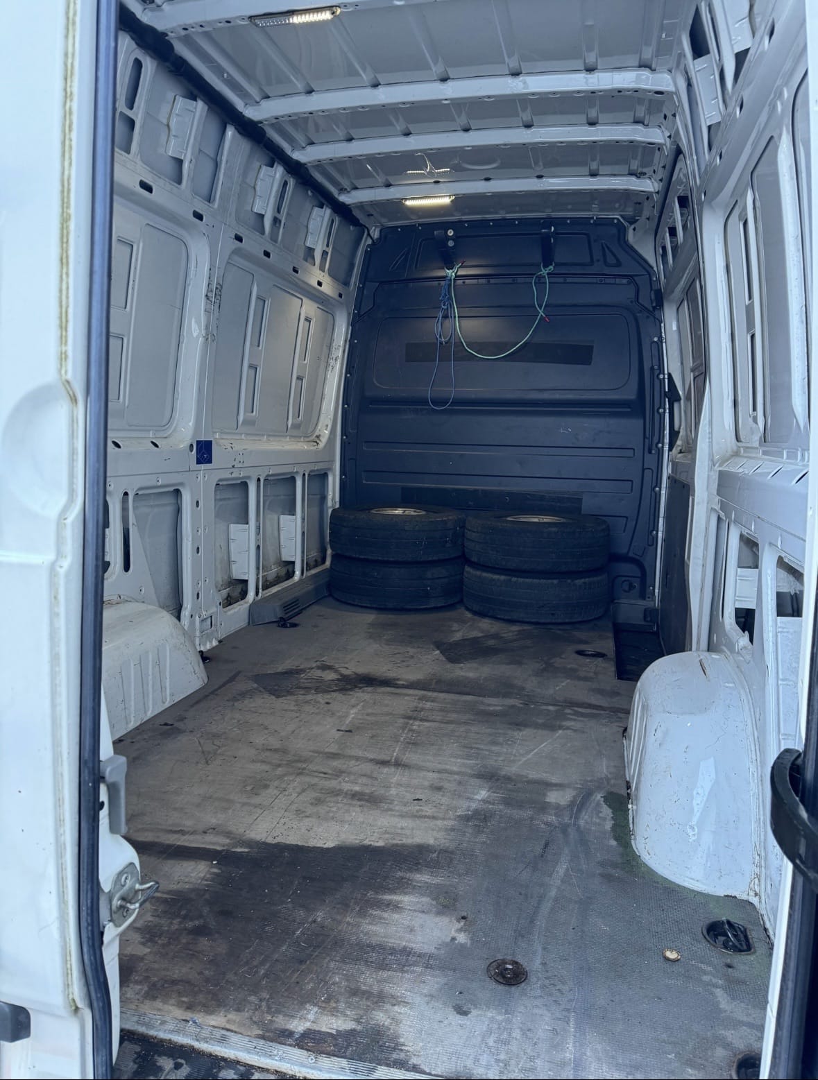 Volkswagen Crafter 2.0 - 163hk med Tilhengerfeste