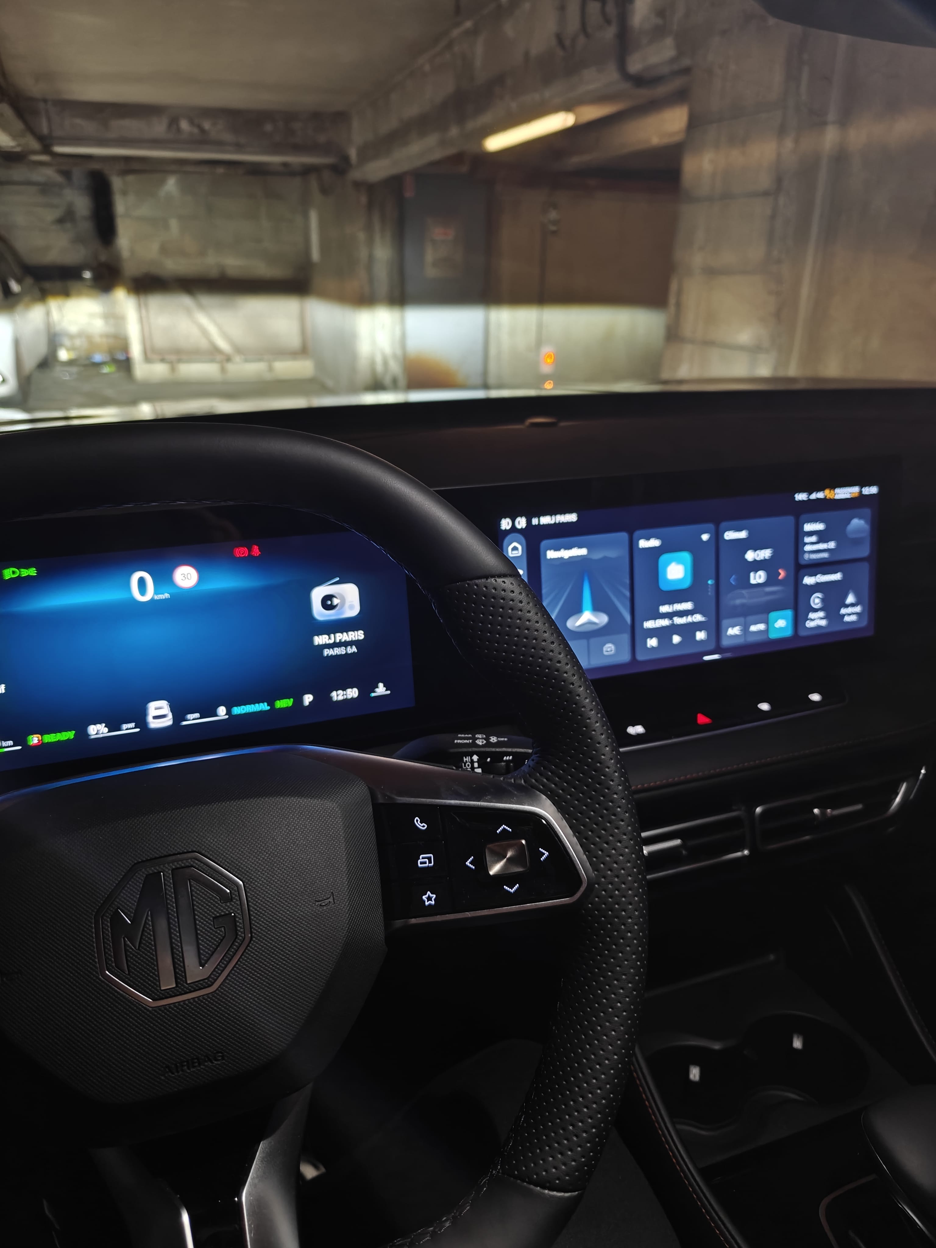 MG HS PHEV VERSION 2025 LUXURY BLACK avec Régulateur de vitesse
