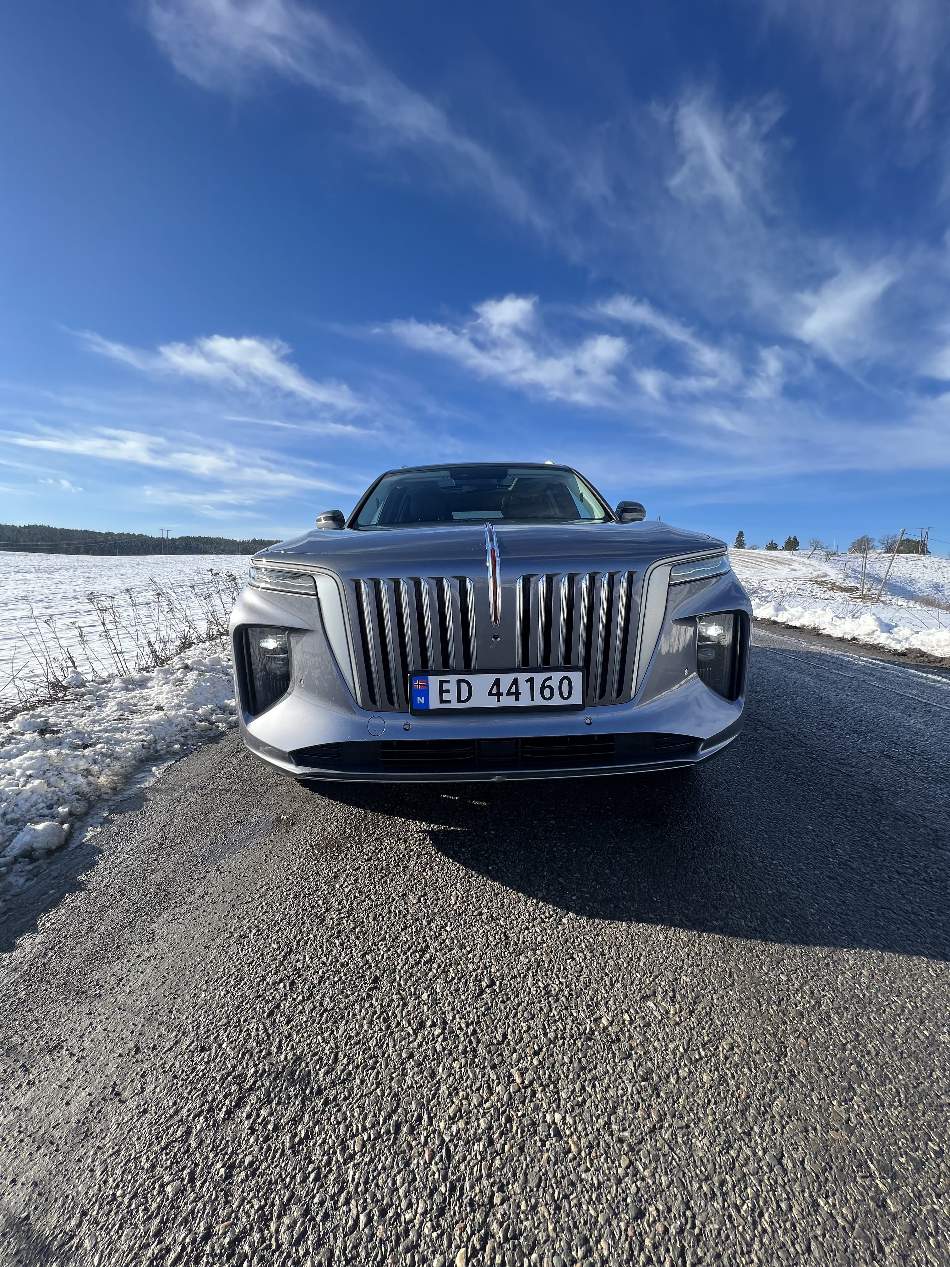 Hongqi E-HS9 med Android Auto
