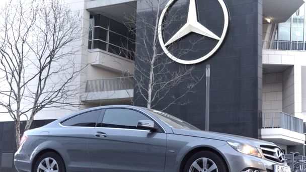 Mercedes C-Klasse Sportcoupé AMG-Line 7G-Tronic mit Bluetooth-Audio