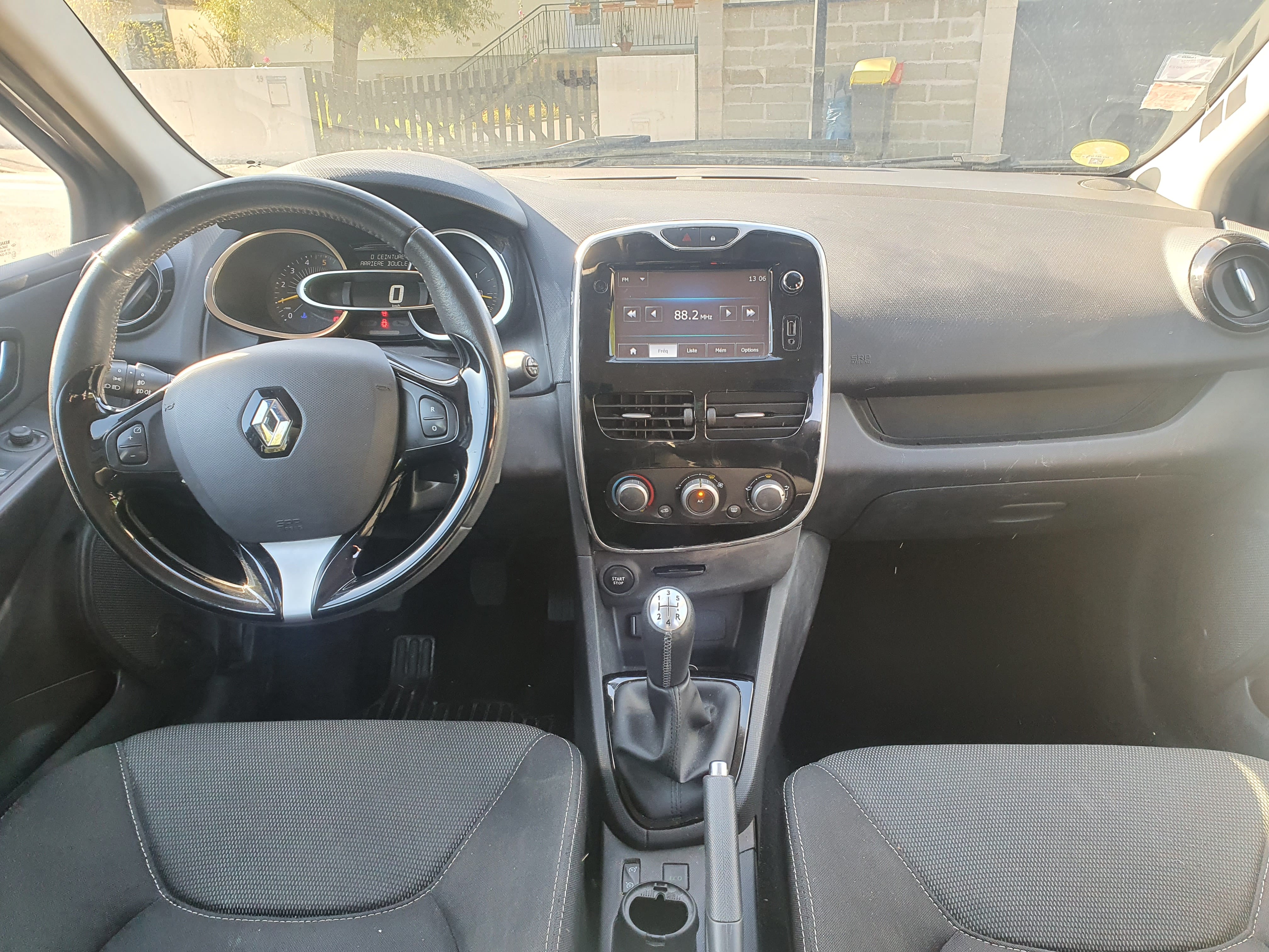 Renault Clio avec GPS