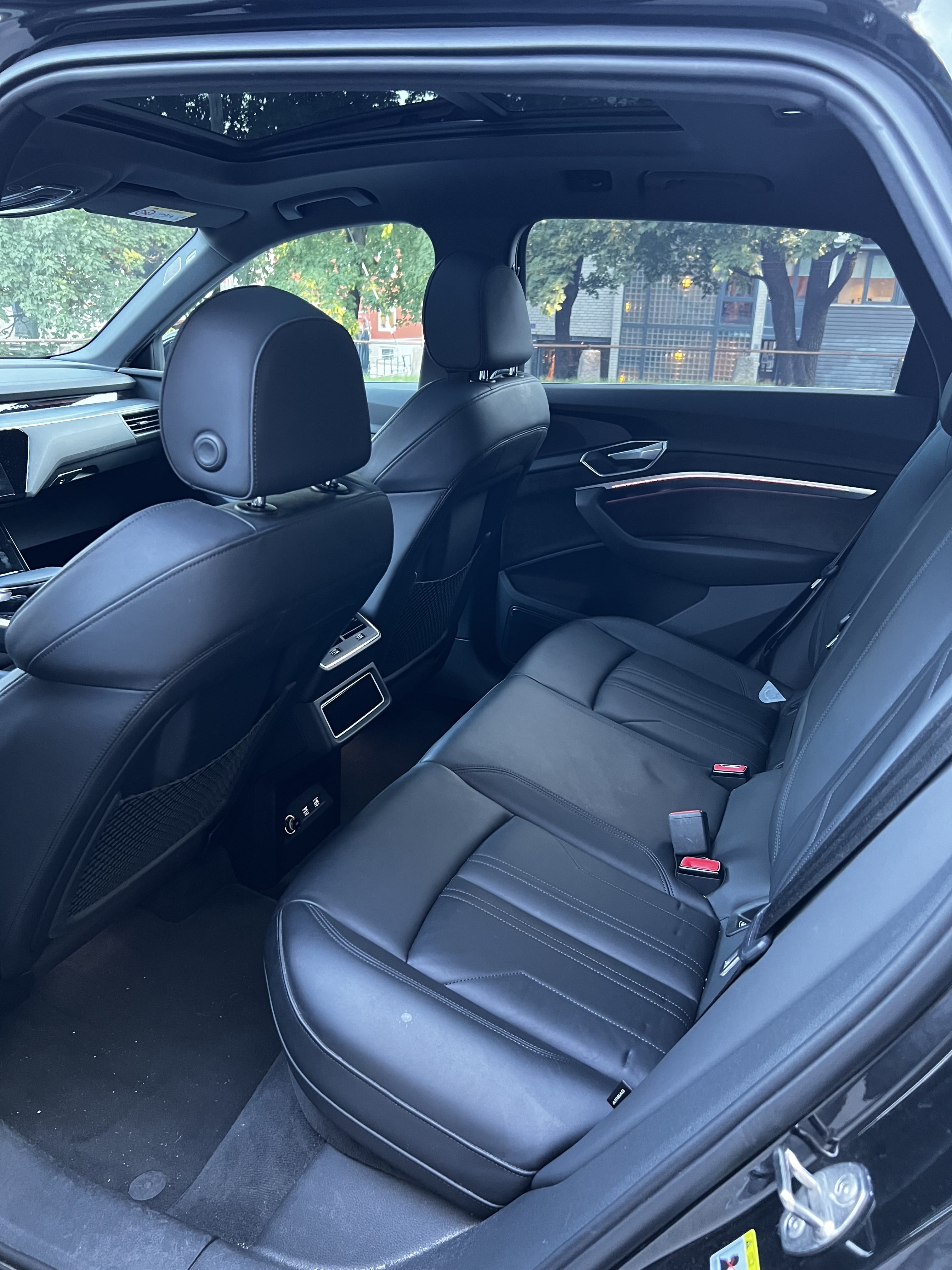Audi e-tron with Four-wheel drive