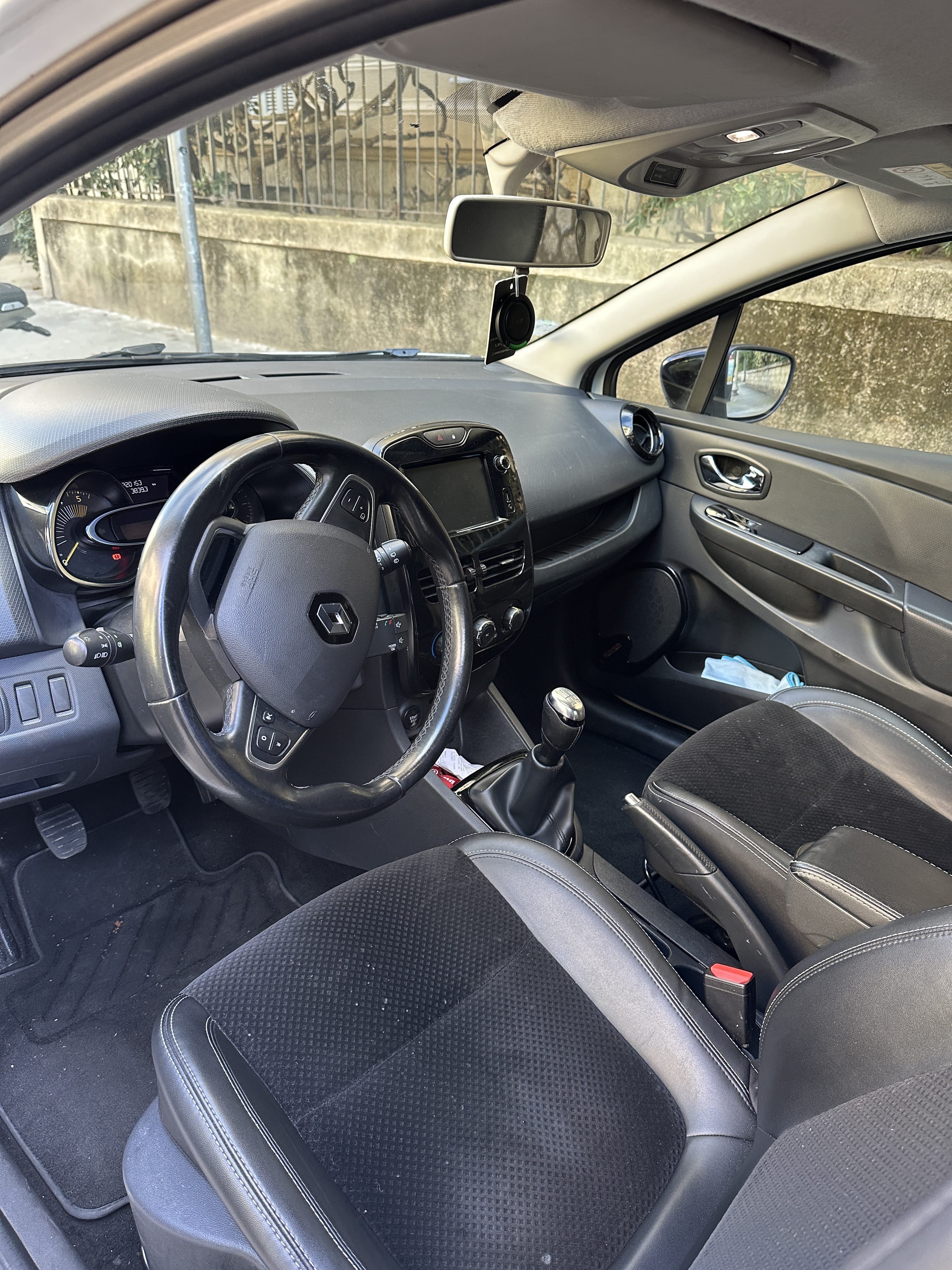 Renault Clio avec Régulateur de vitesse
