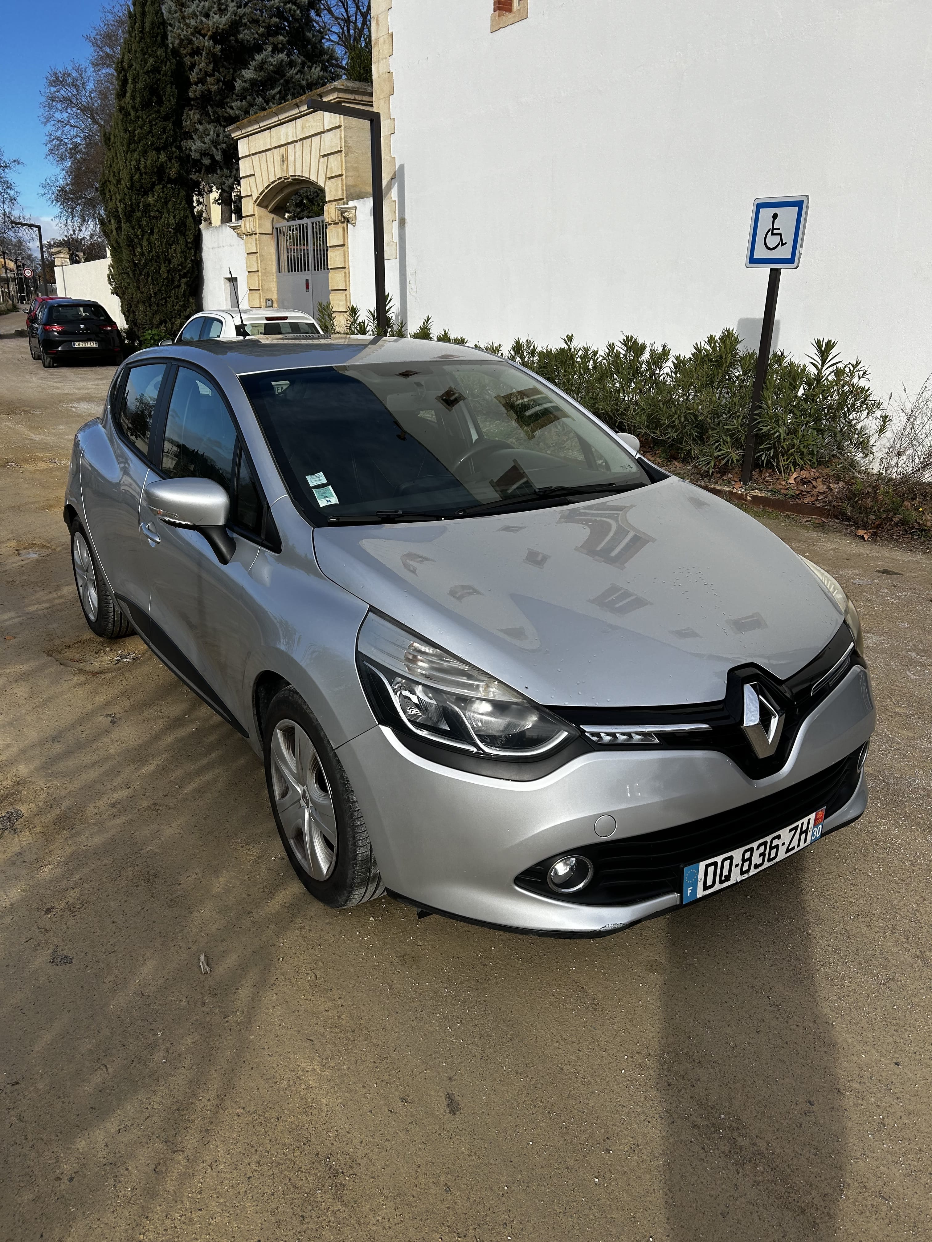 Renault Clio avec Climatisation