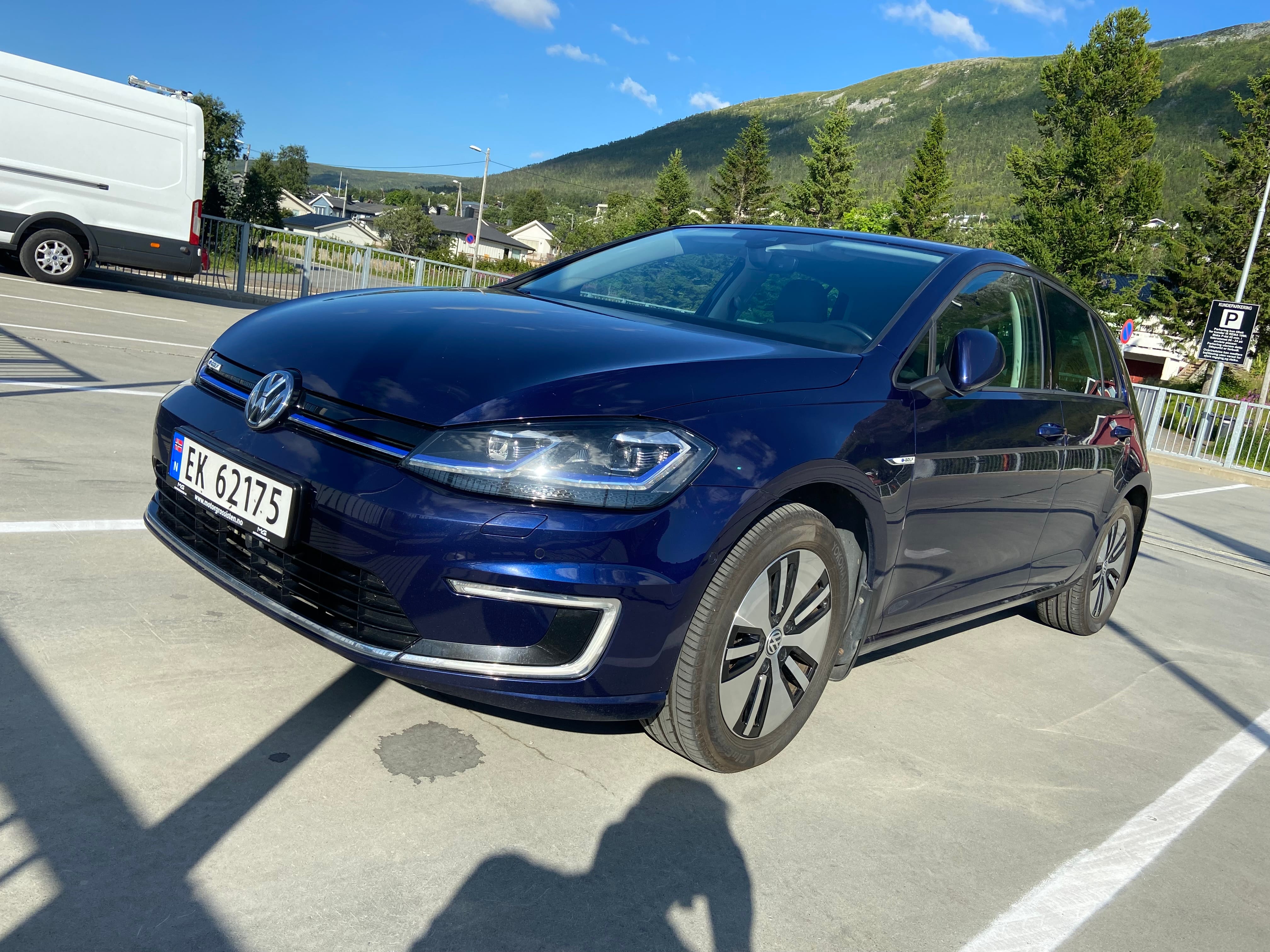 Volkswagen e-Golf 230 kilometer rekkevidde/range - varmepumpe/heatpumpe- barnesete og sittepute for barn, 2017, Elektro, Automatik