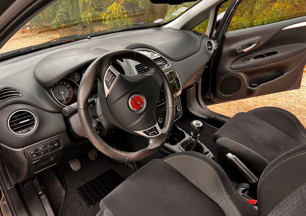 Fiat Punto avec Entrée audio / iPod