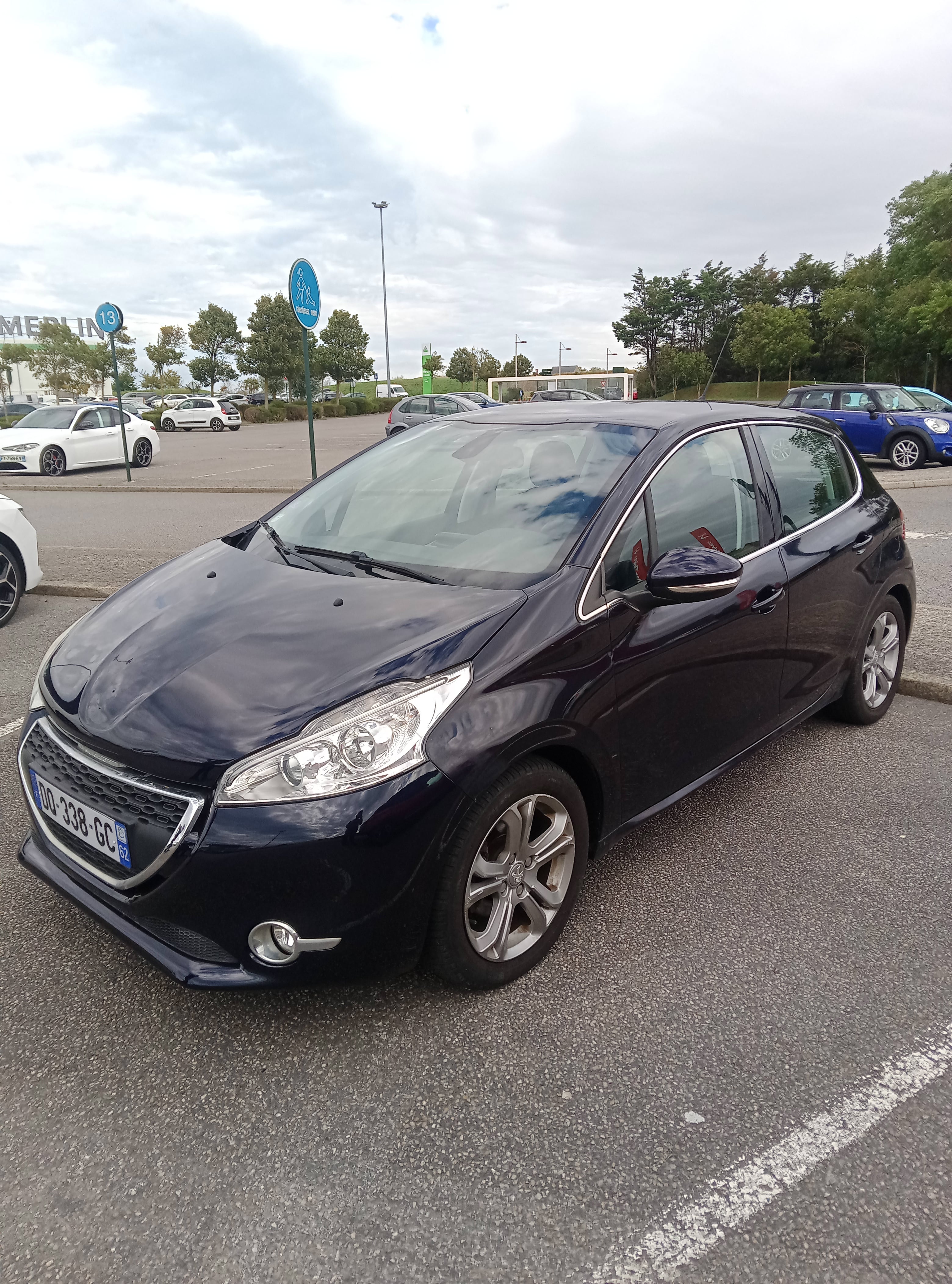 Peugeot 208, 2015, Essence 95, automatique