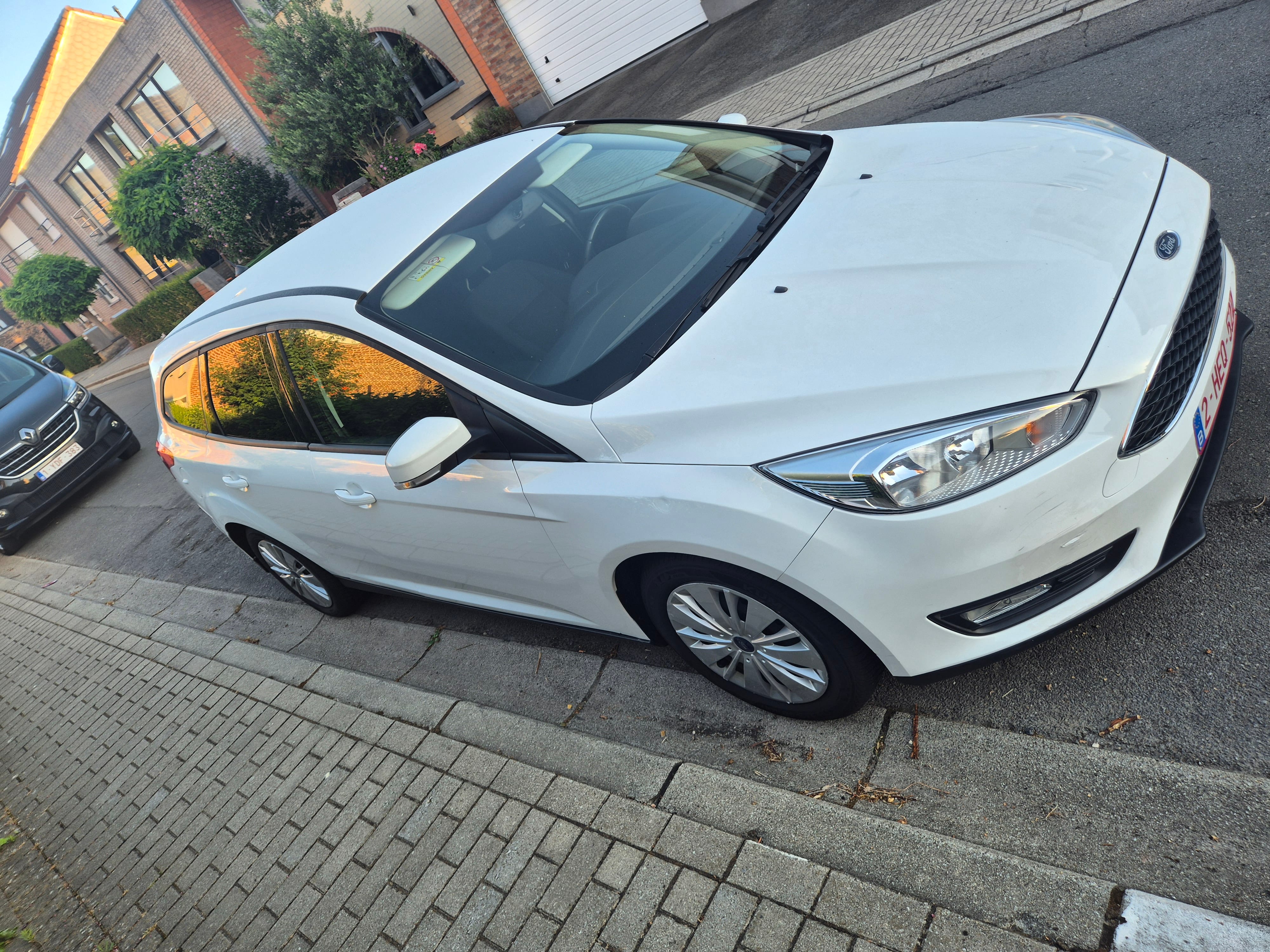 Ford Focus SW Business met GPS