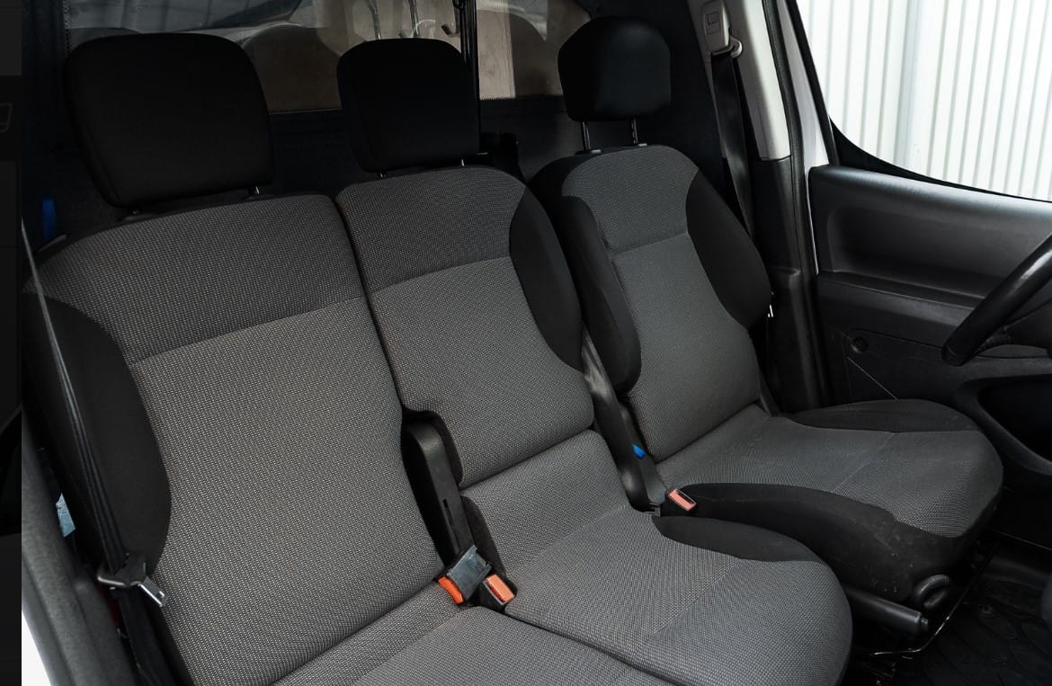 Peugeot Partner Varebil Elektrisk med Babysete
