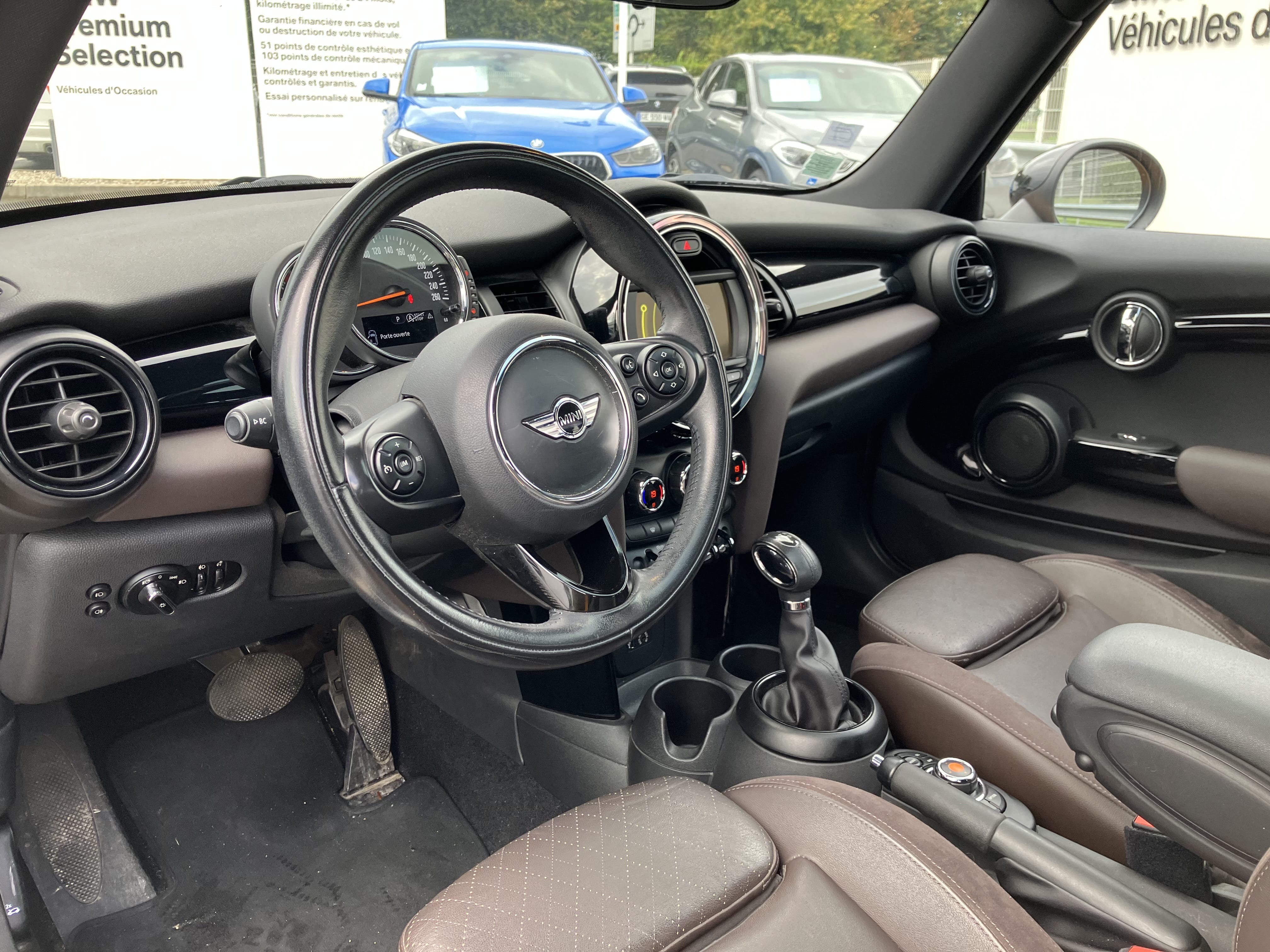 Mini Cooper avec GPS