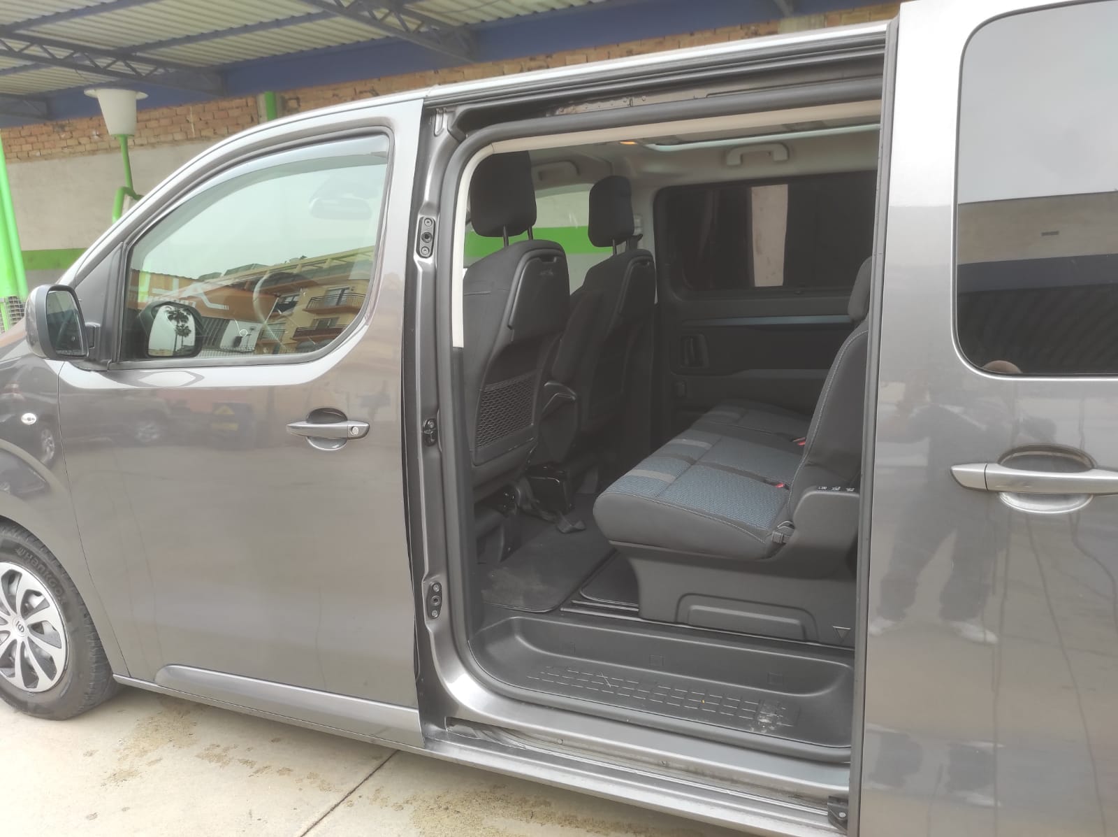 Peugeot Expert 2.0 HDI con Audio Bluetooth
