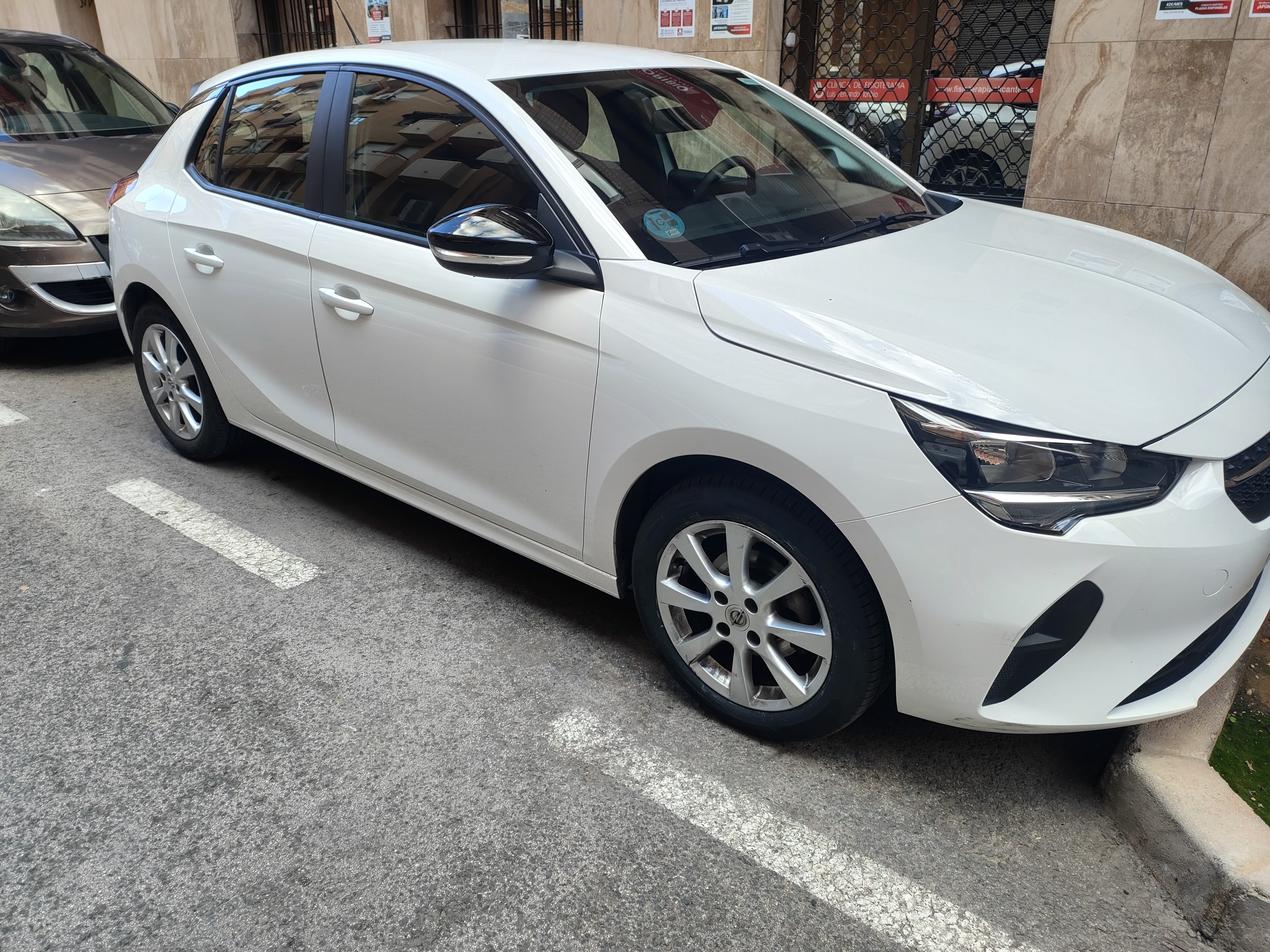 Opel Corsa con Aire acondicionado