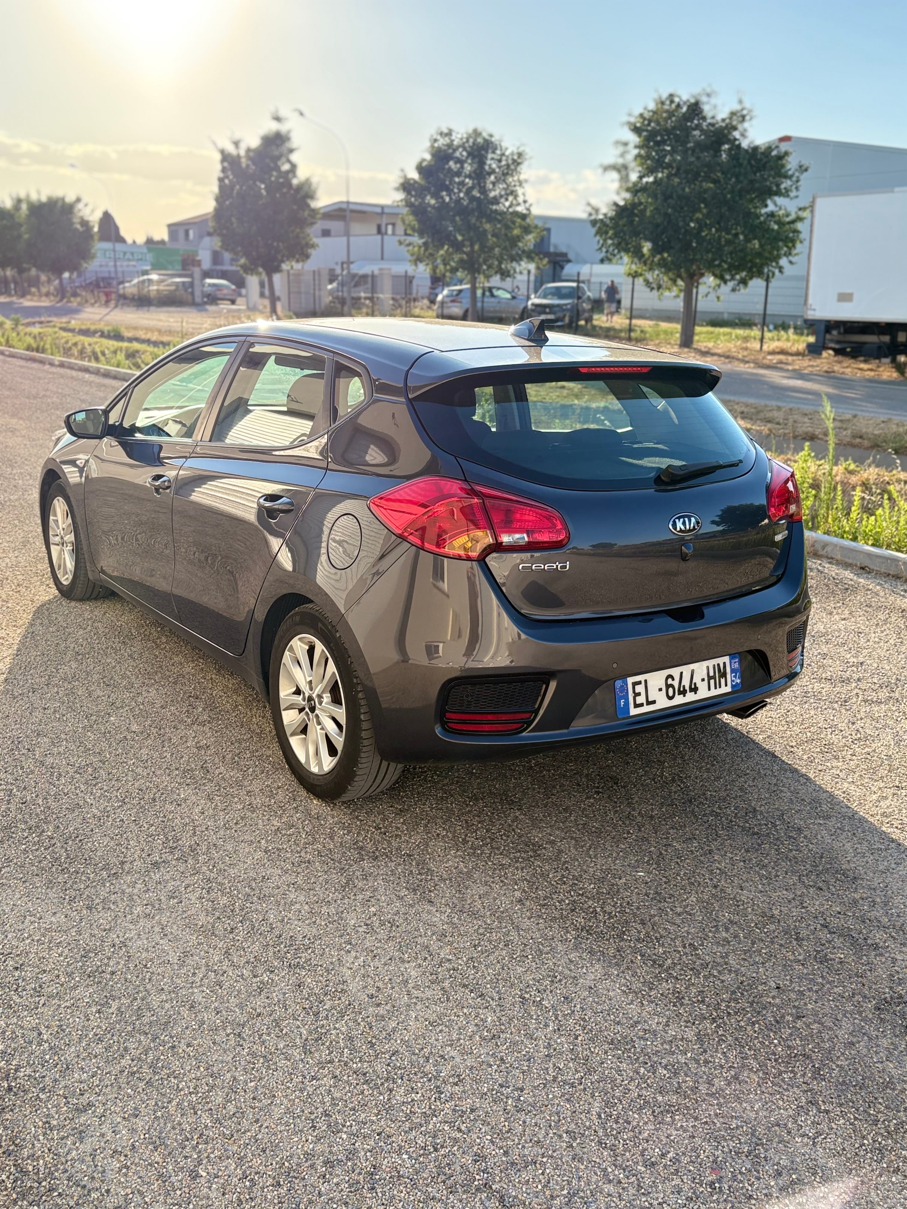 Kia Cee'd avec Climatisation