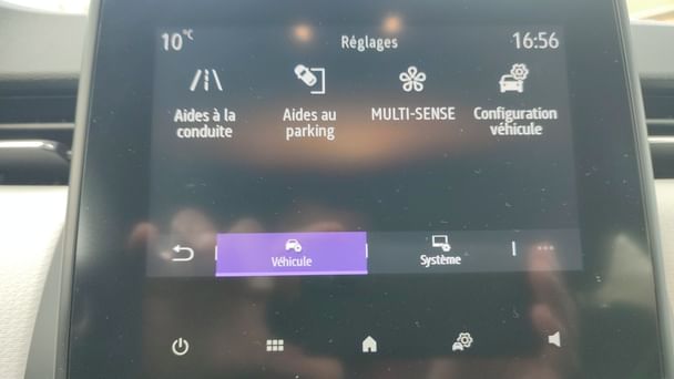 Renault Clio avec Apple CarPlay