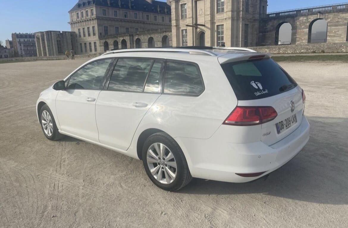 Volkswagen Golf avec Climatisation