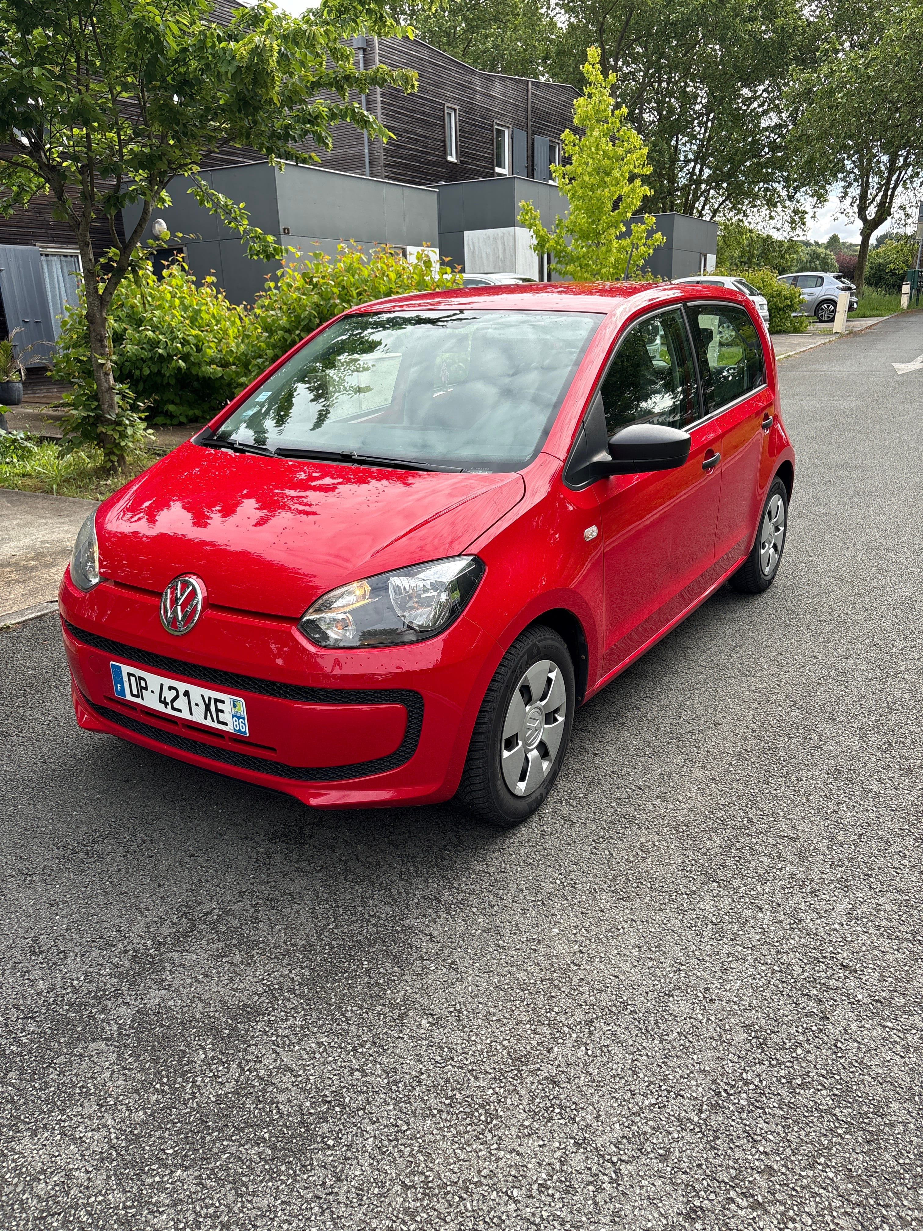 Volkswagen Up!, 2015, Essence 95