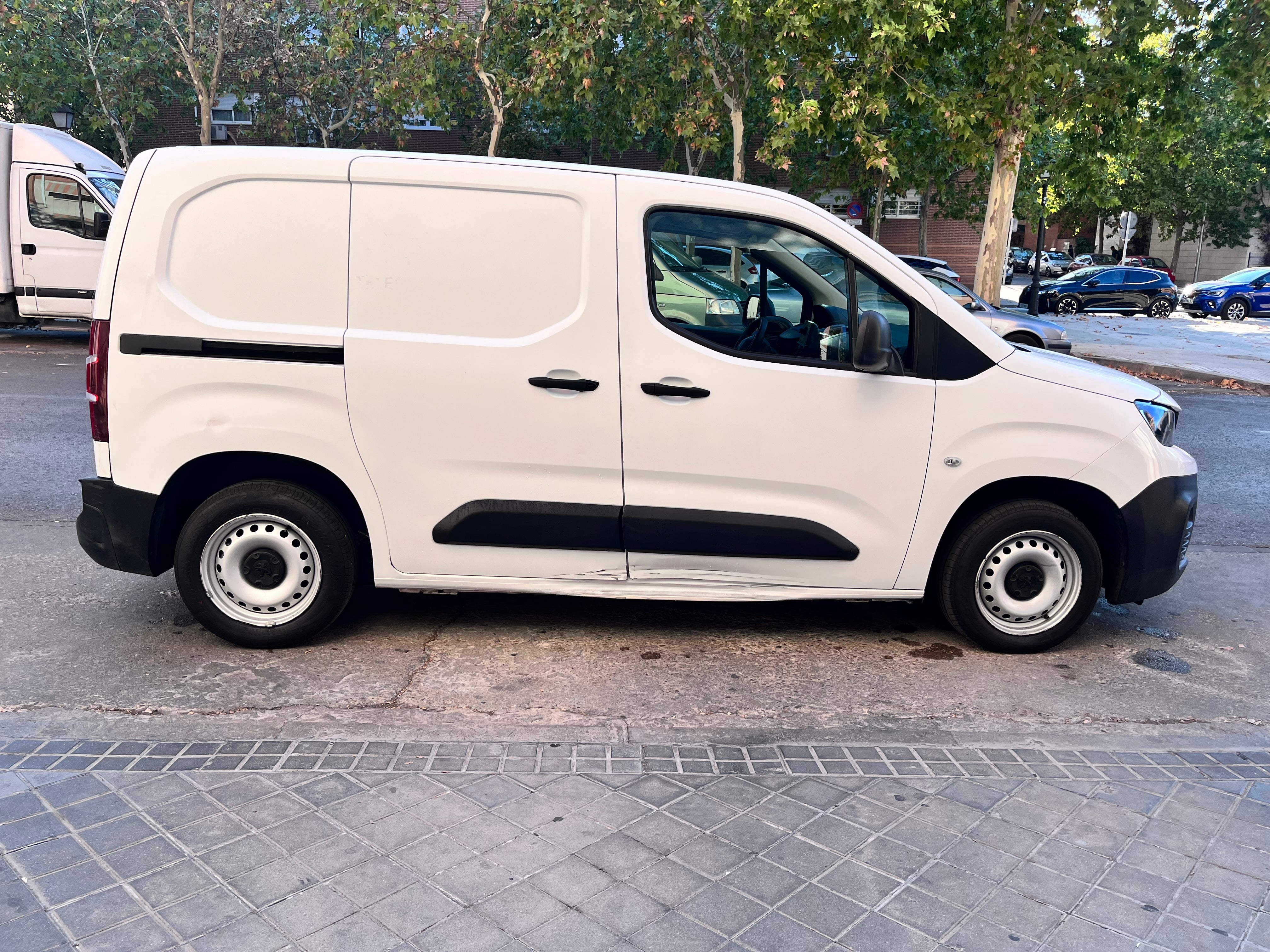 Peugeot Partner Furgoneta met USB-oplaadpoorten
