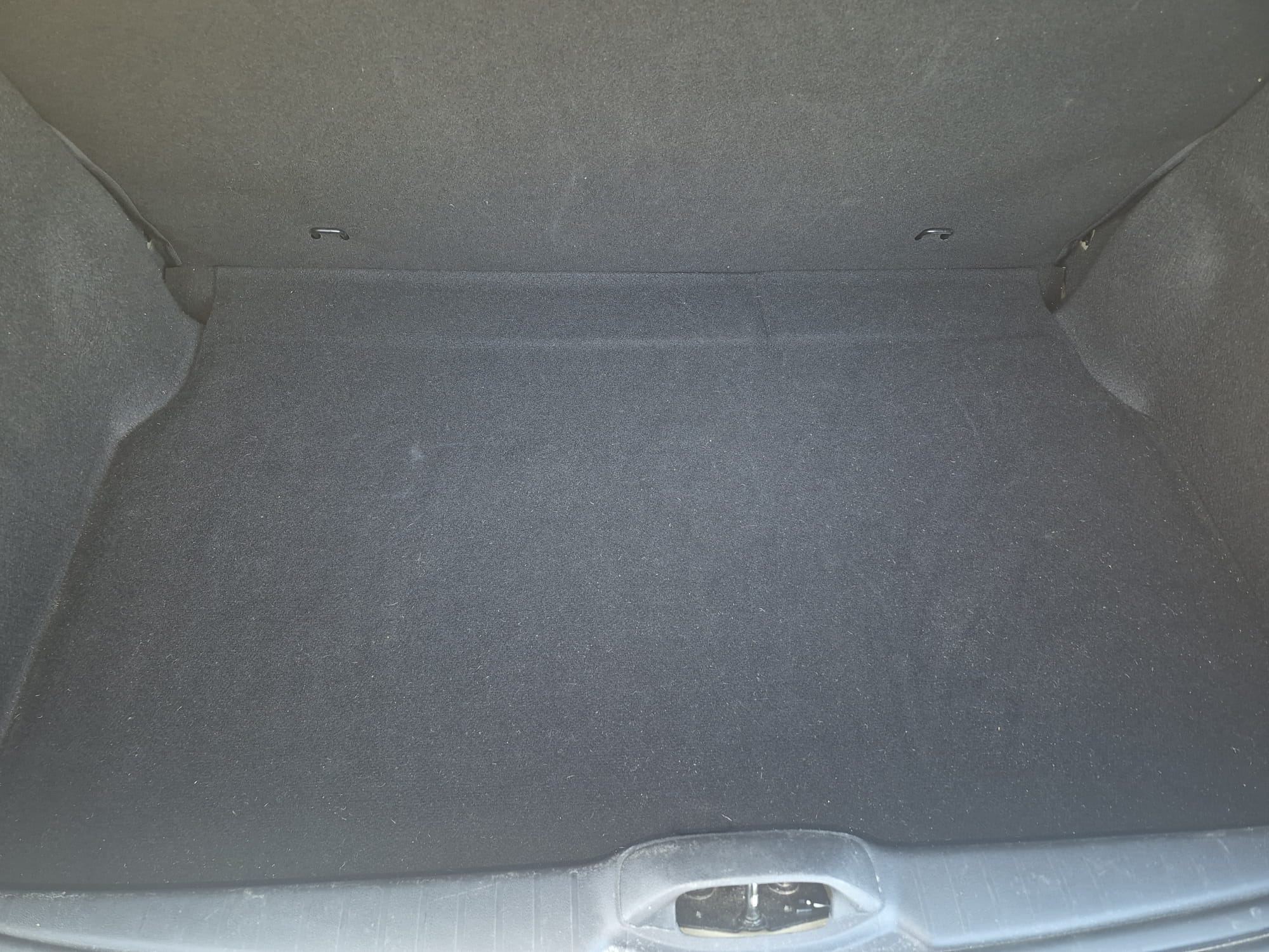 Peugeot 208 avec Entrée audio / iPod