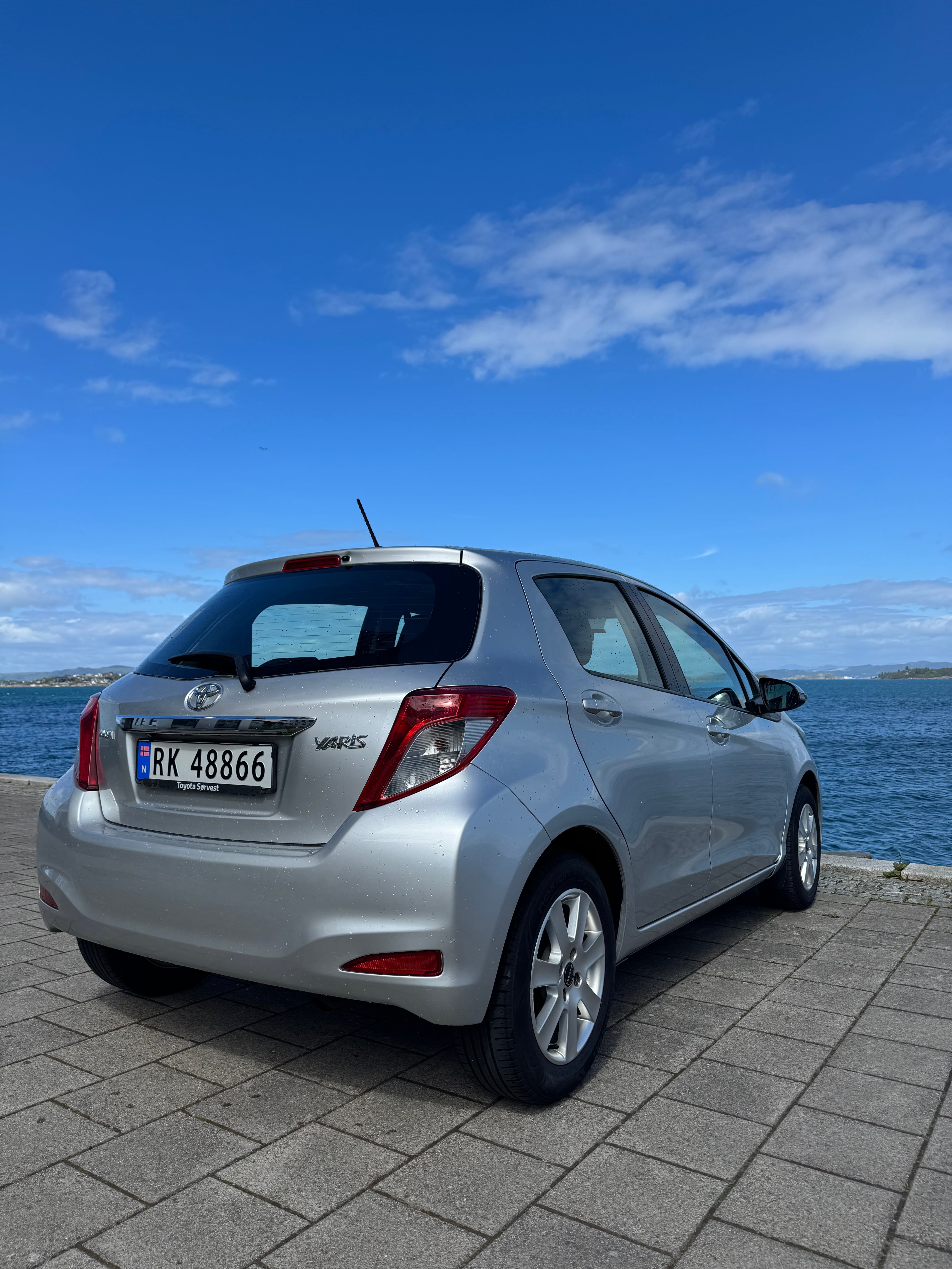 Toyota Yaris with Backup camera