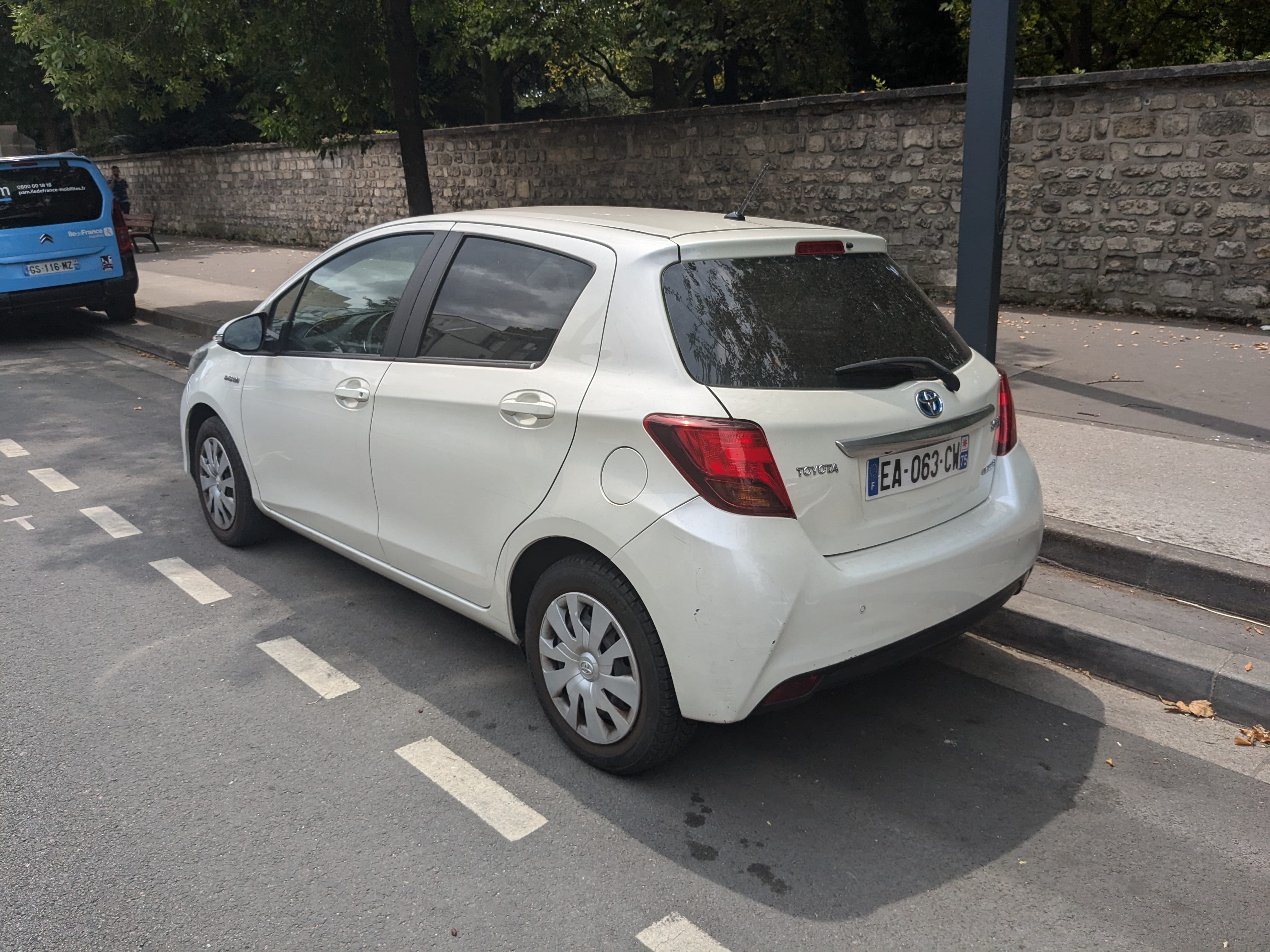 Toyota Yaris Hybride avec GPS