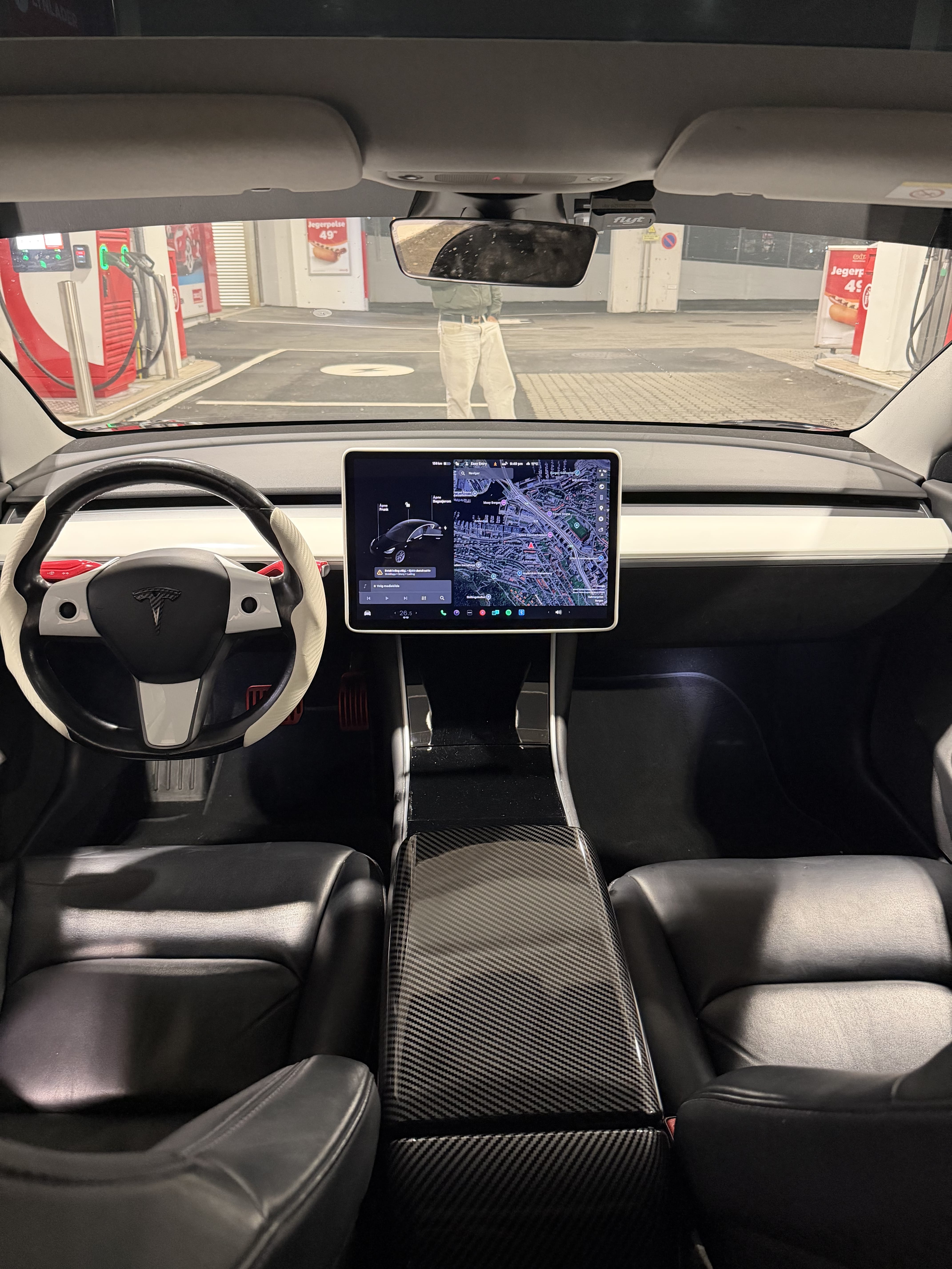 Tesla Model 3 Long Range med Vinterdekk