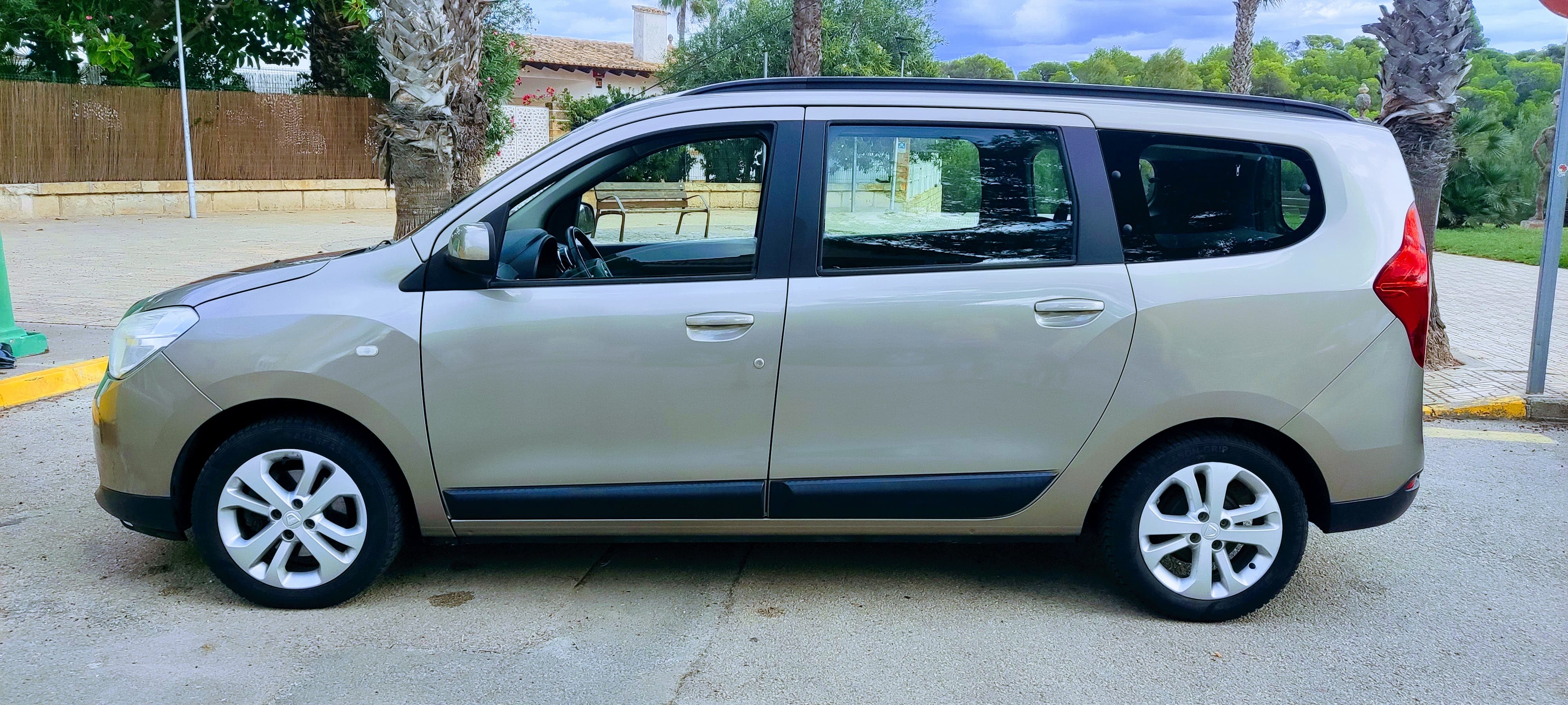 Dacia Lodgy con Aire acondicionado