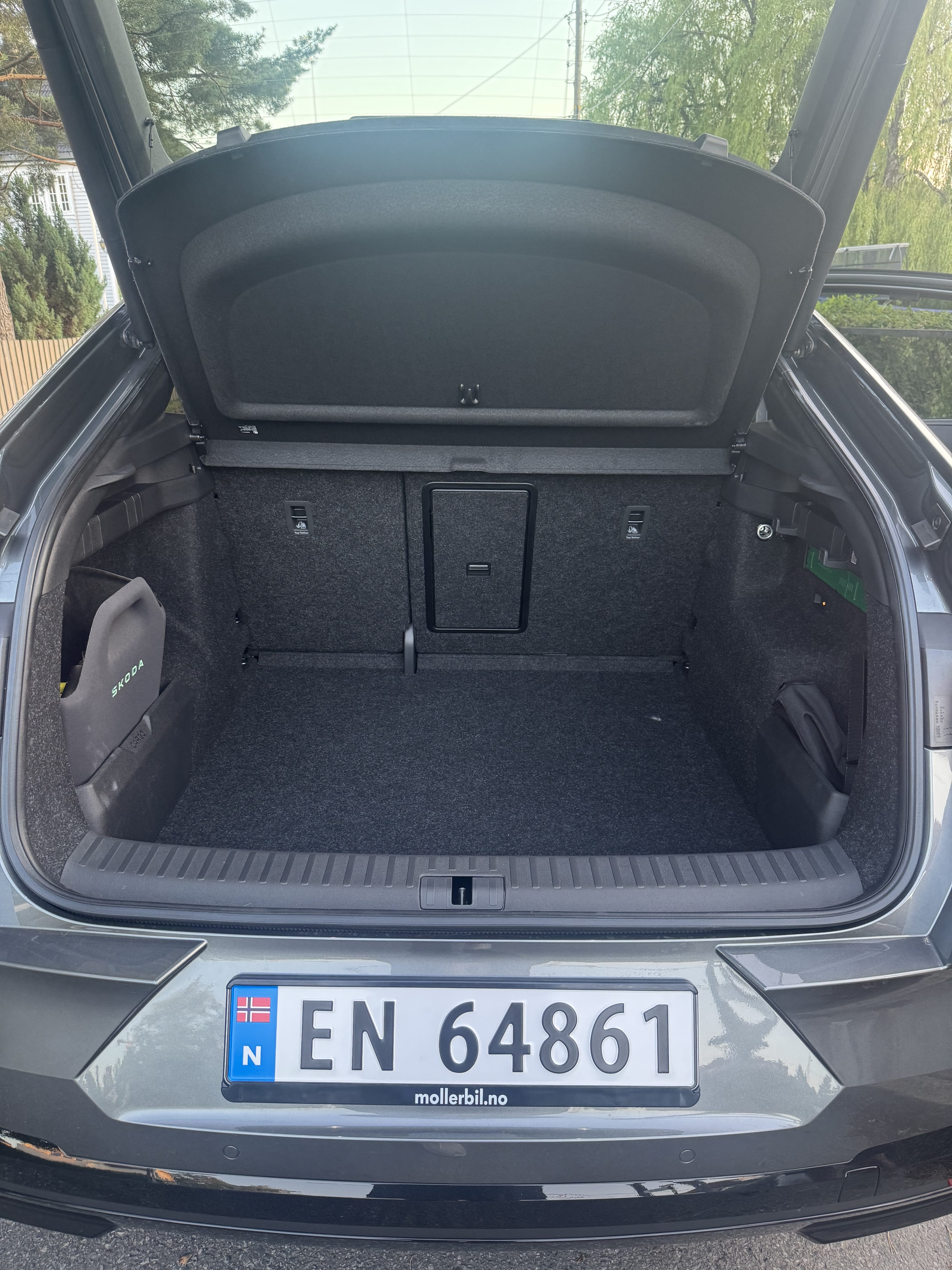 Skoda Enyaq 60 85x Sportline med Bluetooth audio